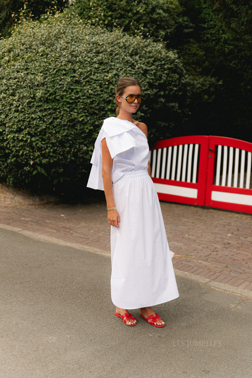 Britt one shoulder bow tie top white