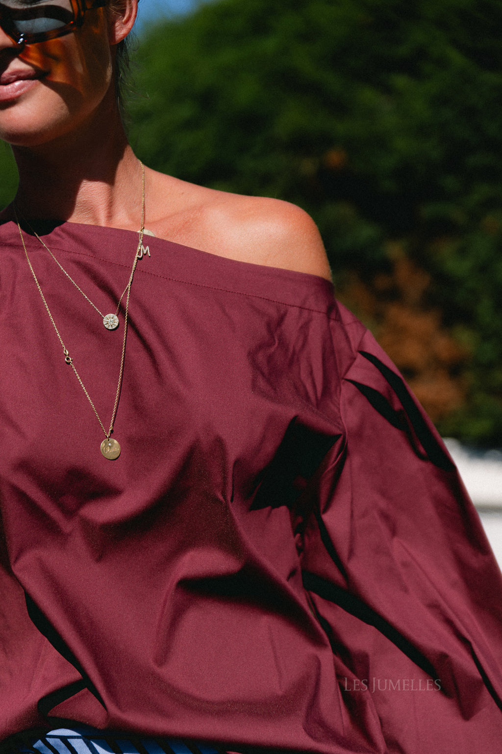 Hannah off-shoulder blouse burgundy