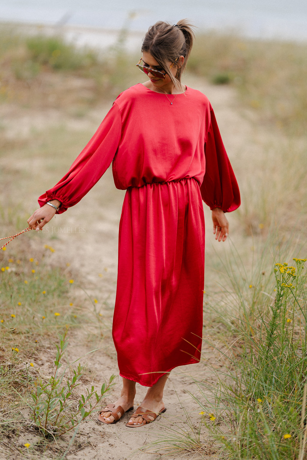  Das Lucia Kleid Narrenrot