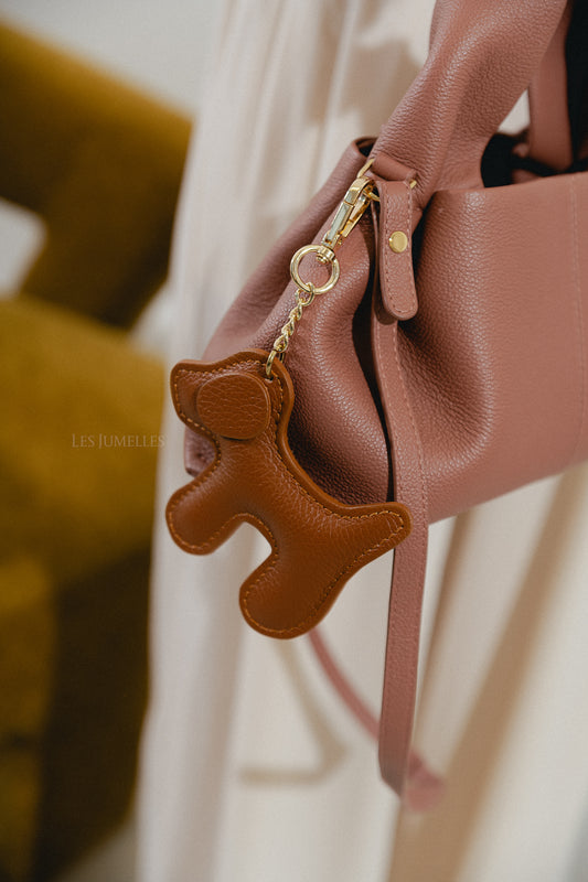 Les Jumelles Leather dog keychain camel