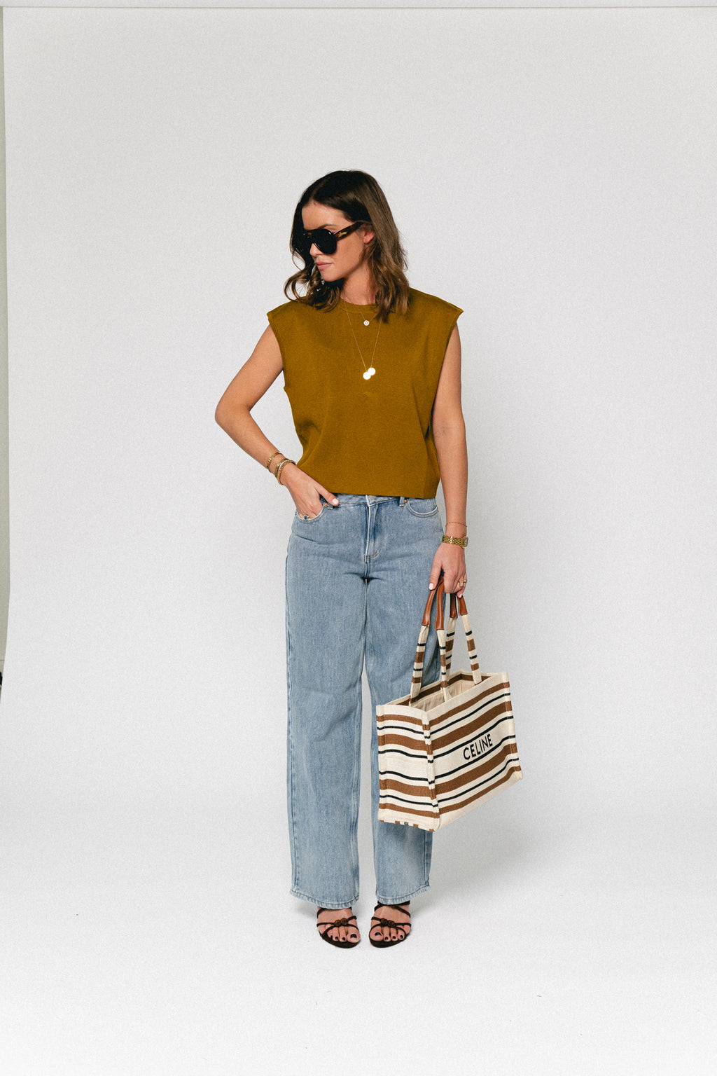 Plama pull olive