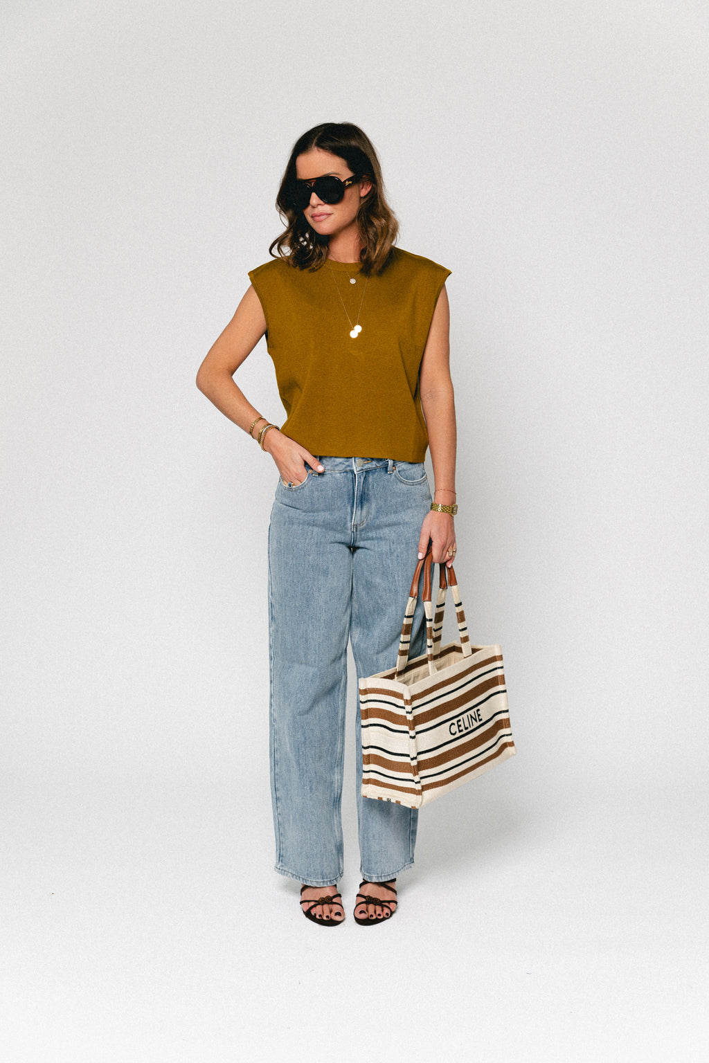 Plama pull olive