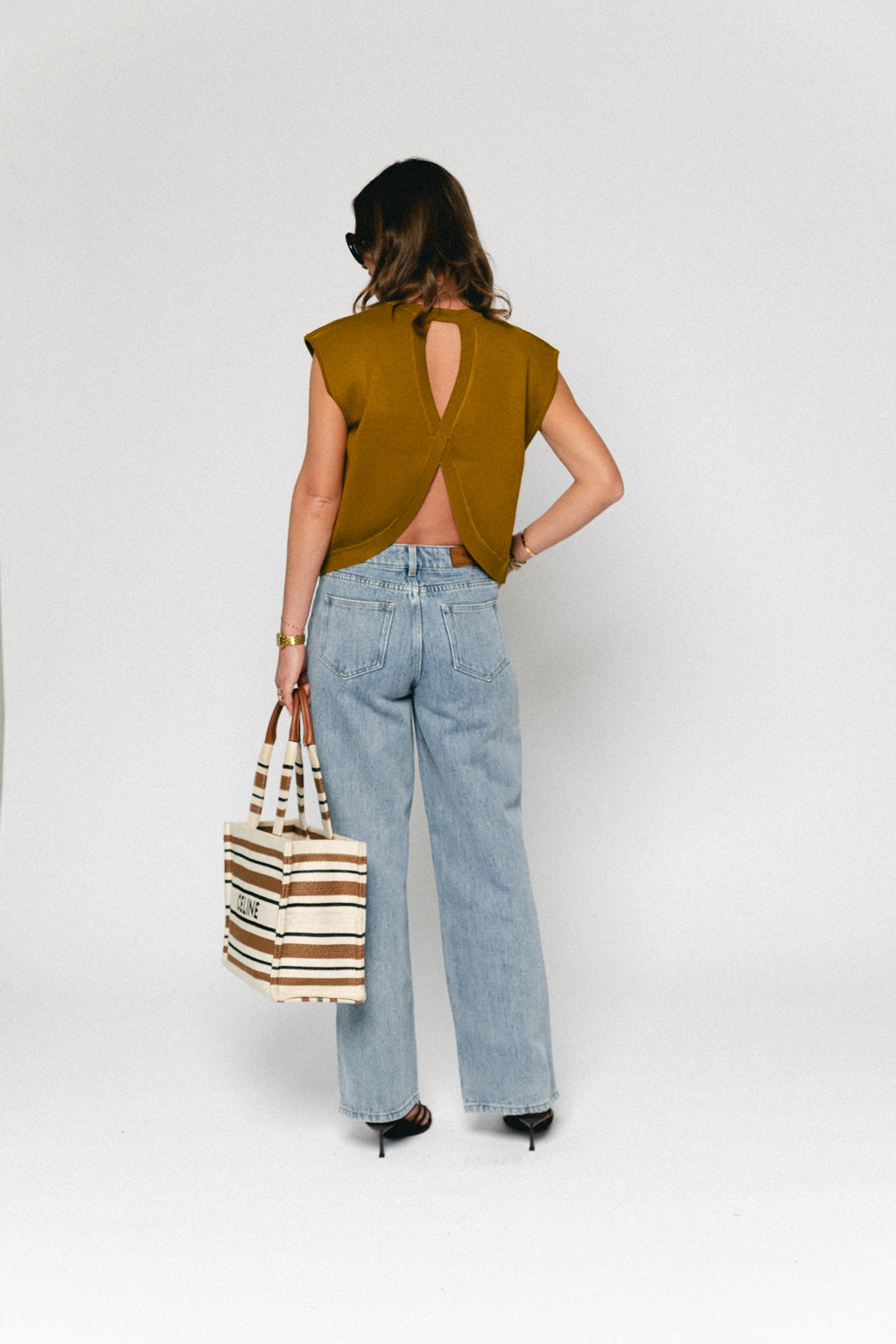 Plama pull olive
