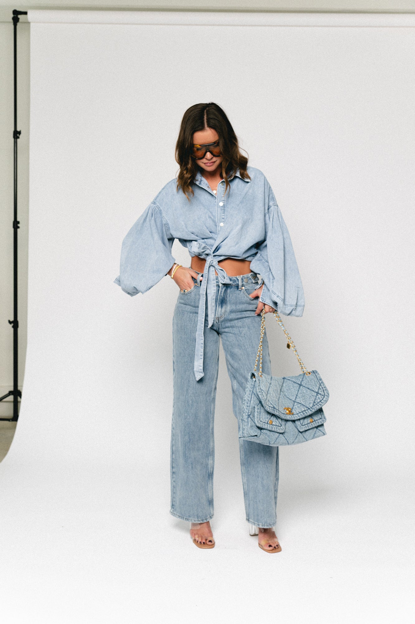 Bella balloon sleeve wrap shirt light blue denim – Les Jumelles