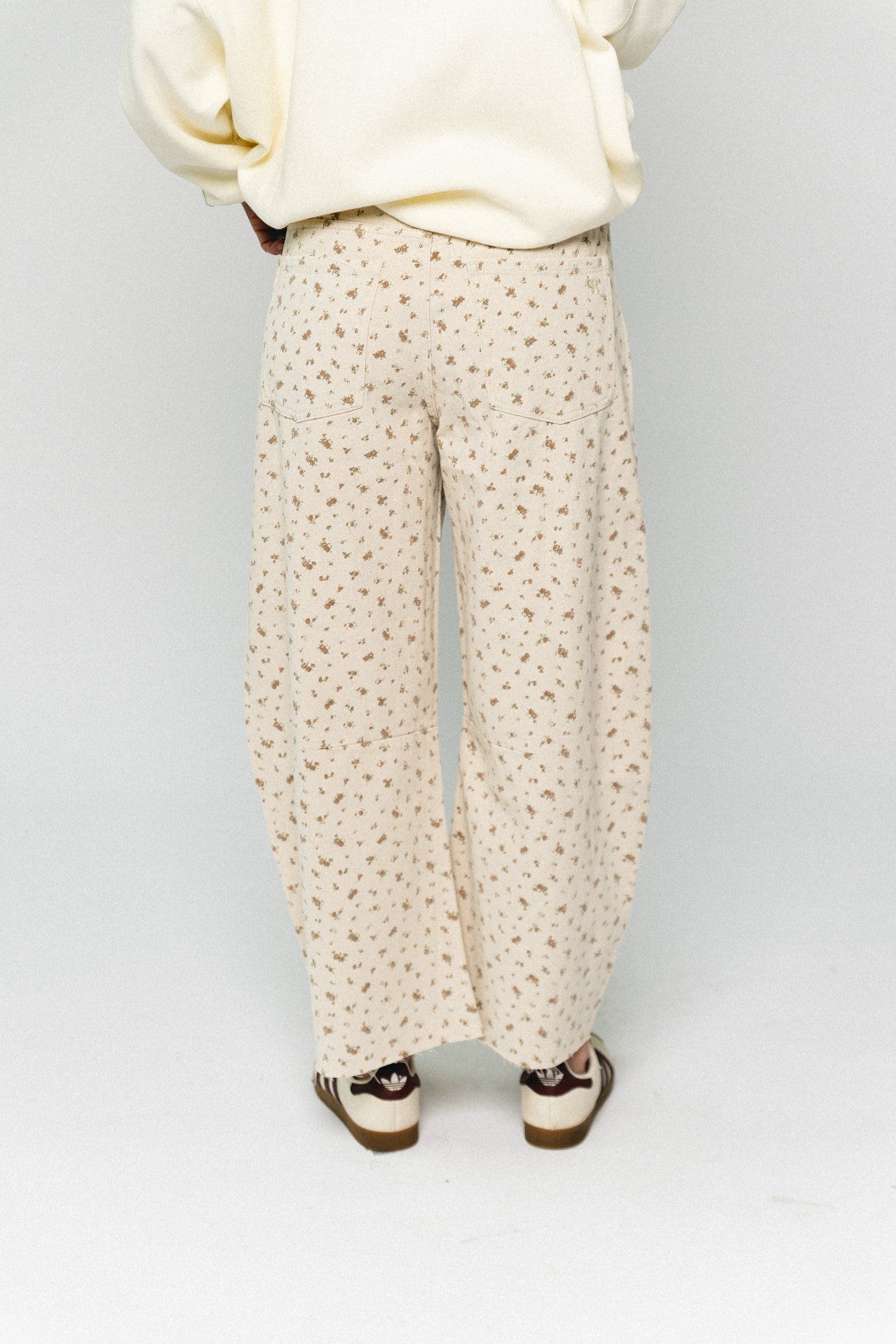 TomarSW cropped barrel jeans rose flower