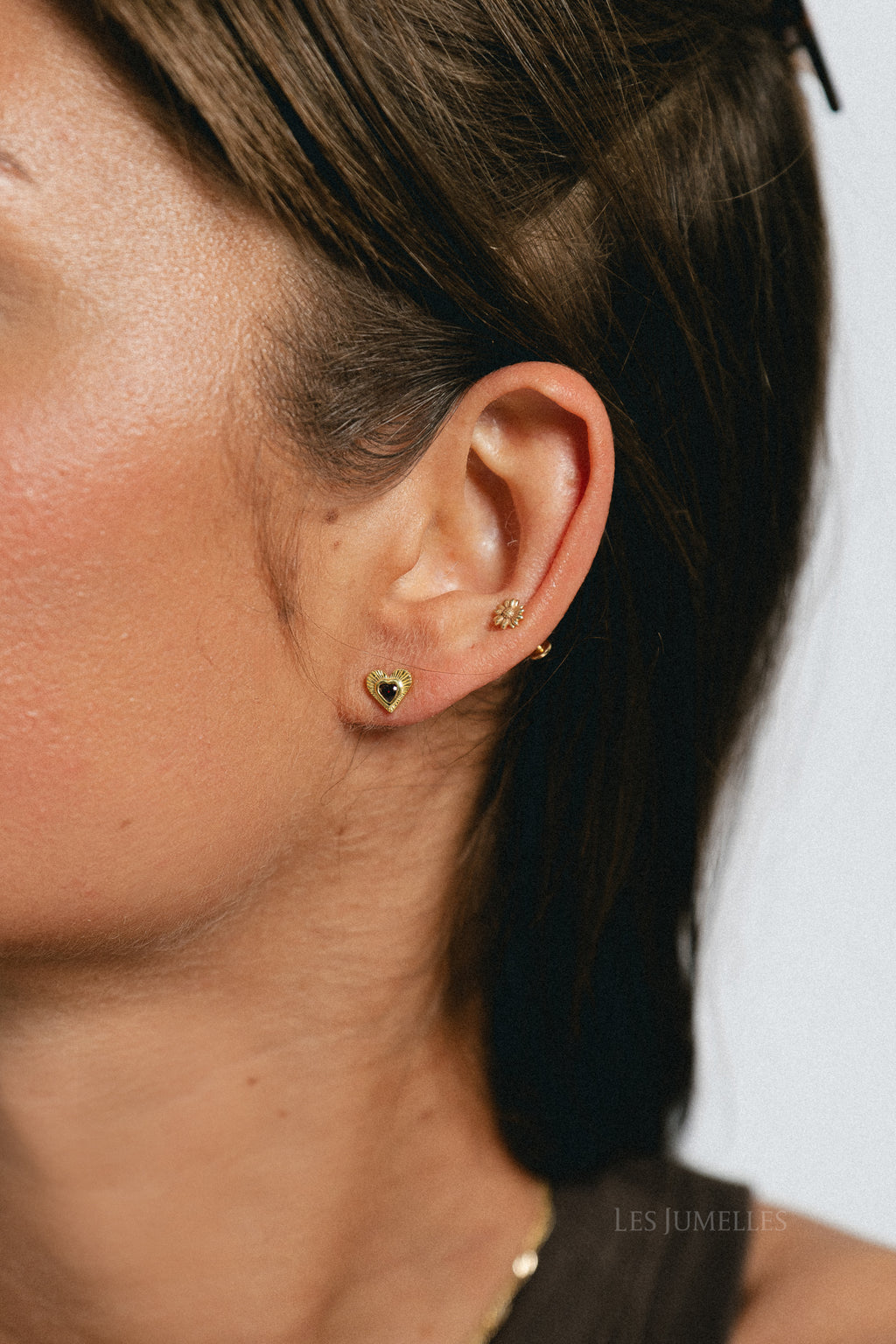 Single rhapsody love stud gold plated