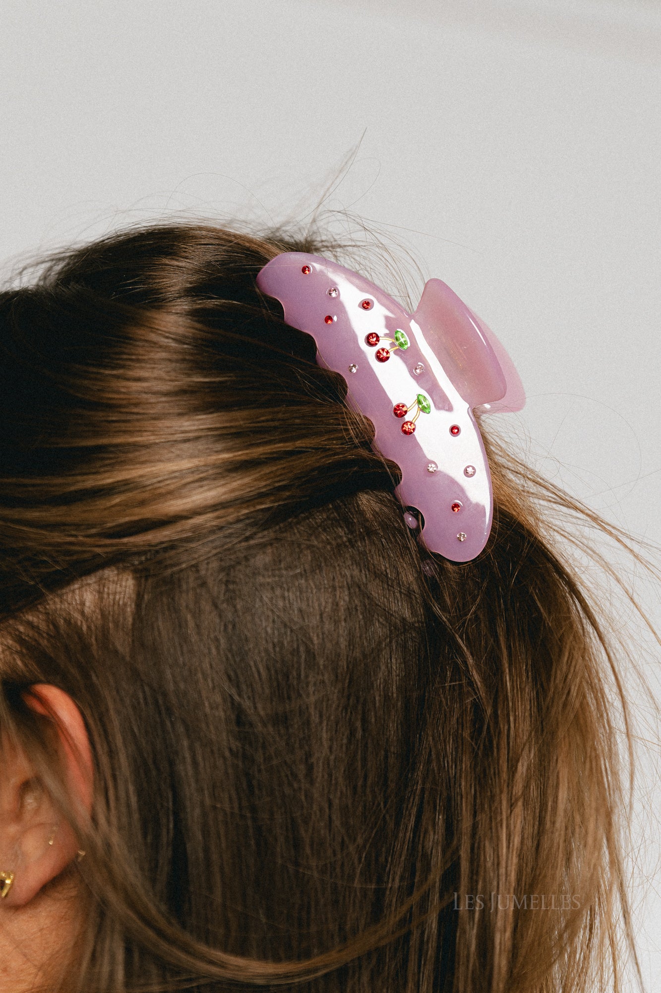 Cherry hair claw pink