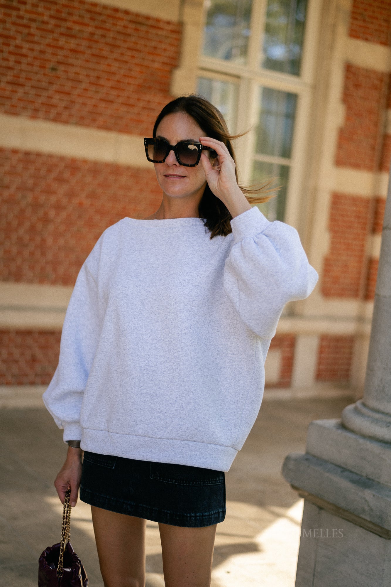 Yasmine off shoulder sweater light grey