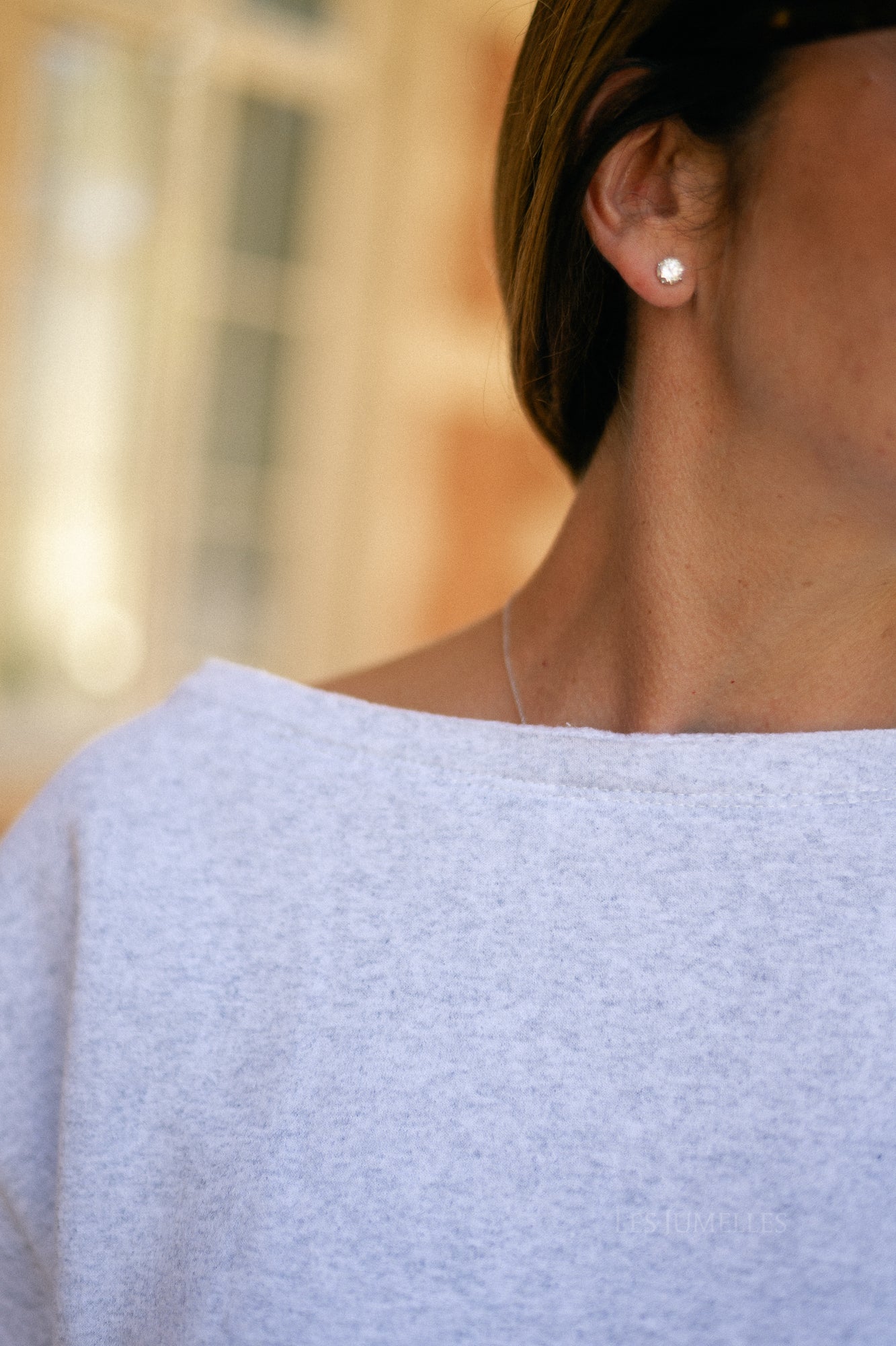 Yasmine off shoulder sweater light grey