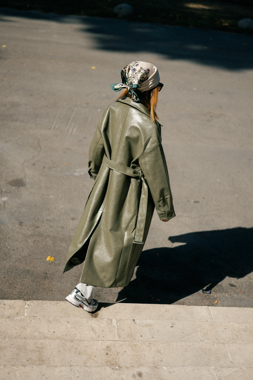 Elea coat grape leaf