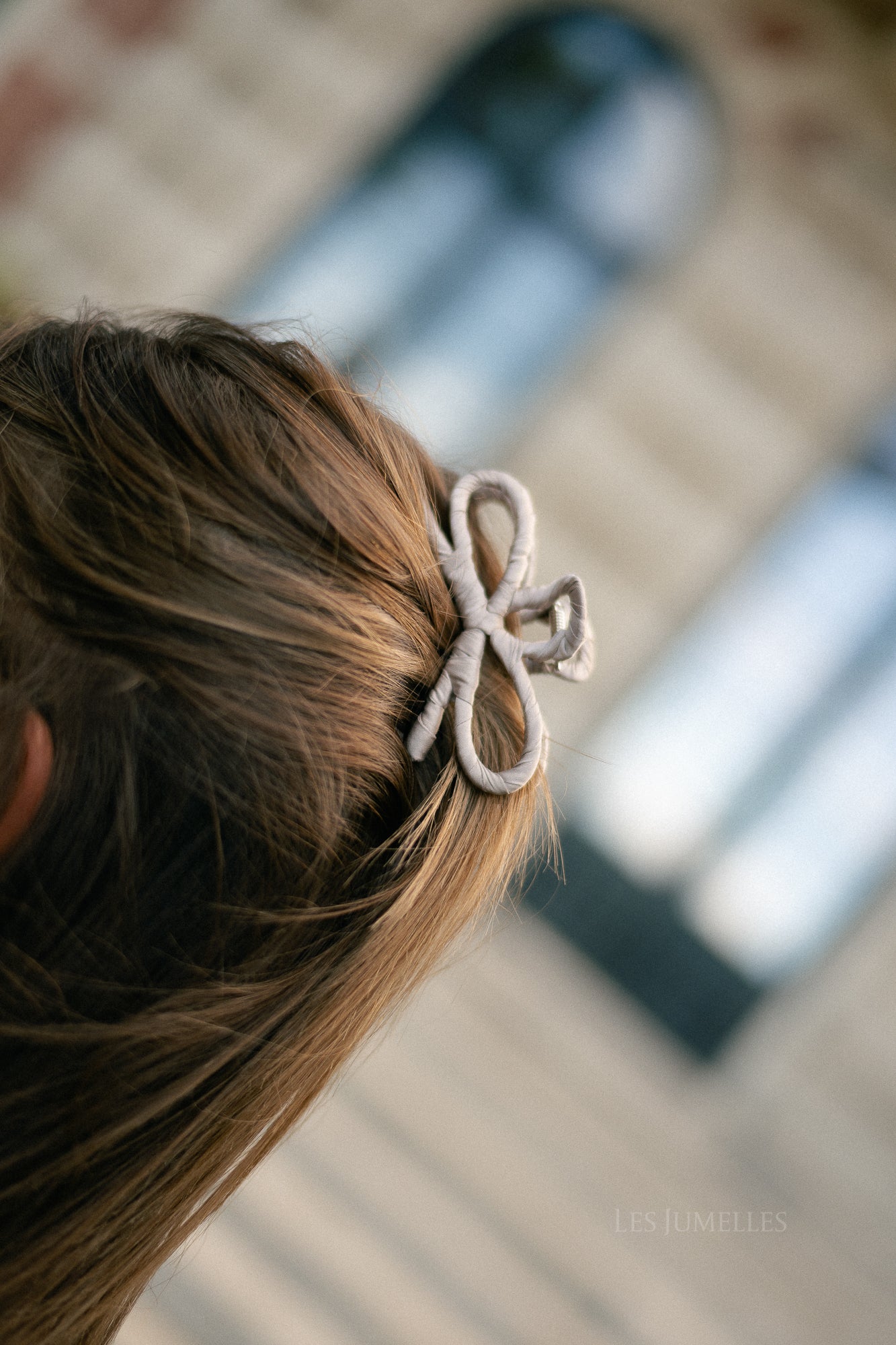 Luster bow hair claw simply taupe beige