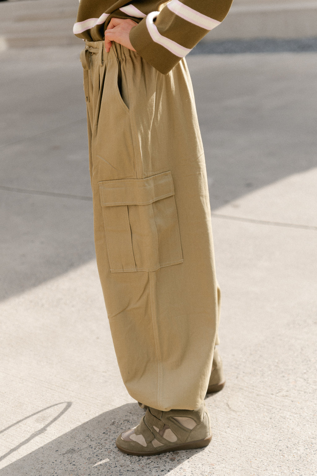 Isabelle cargo pants camel