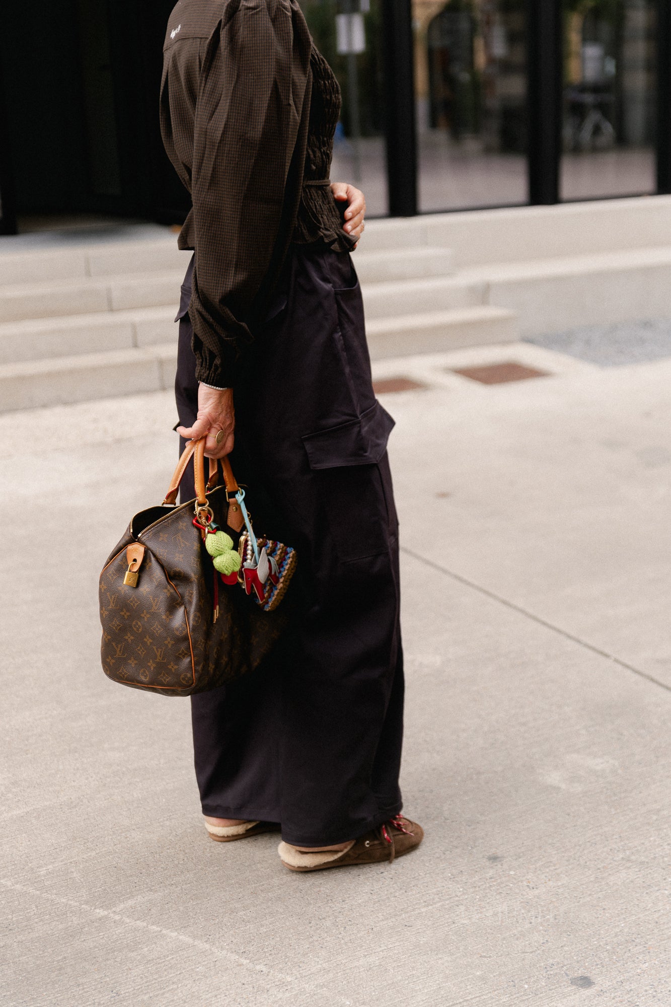 Alyna cargo pants aubergine
