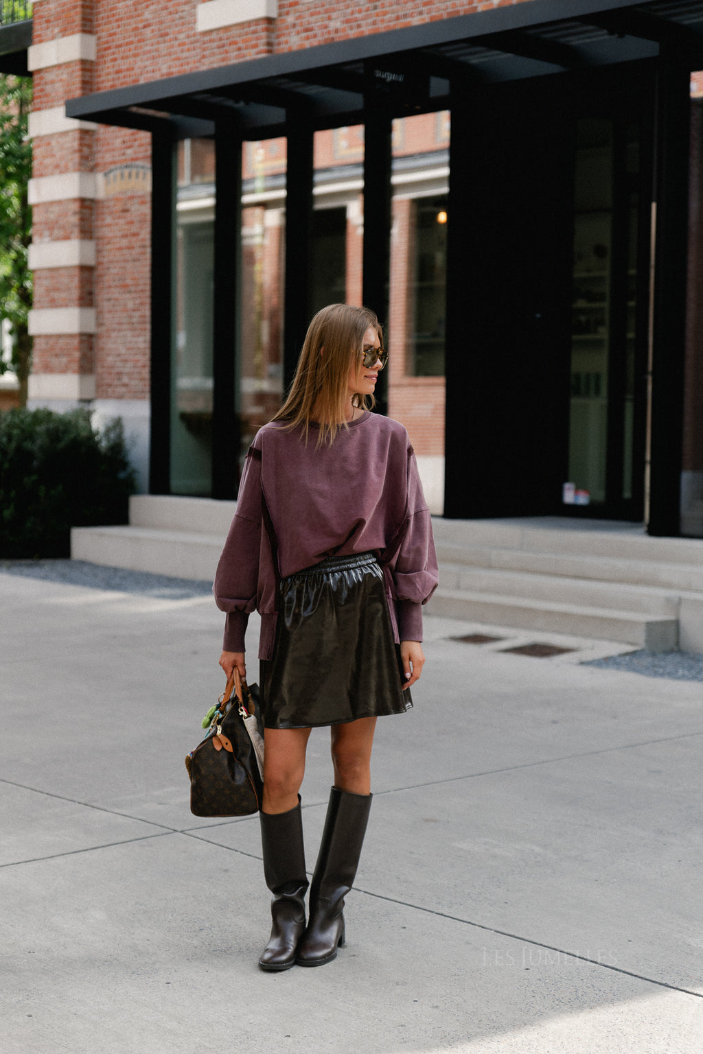 VIShinny skater skirt coffee bean