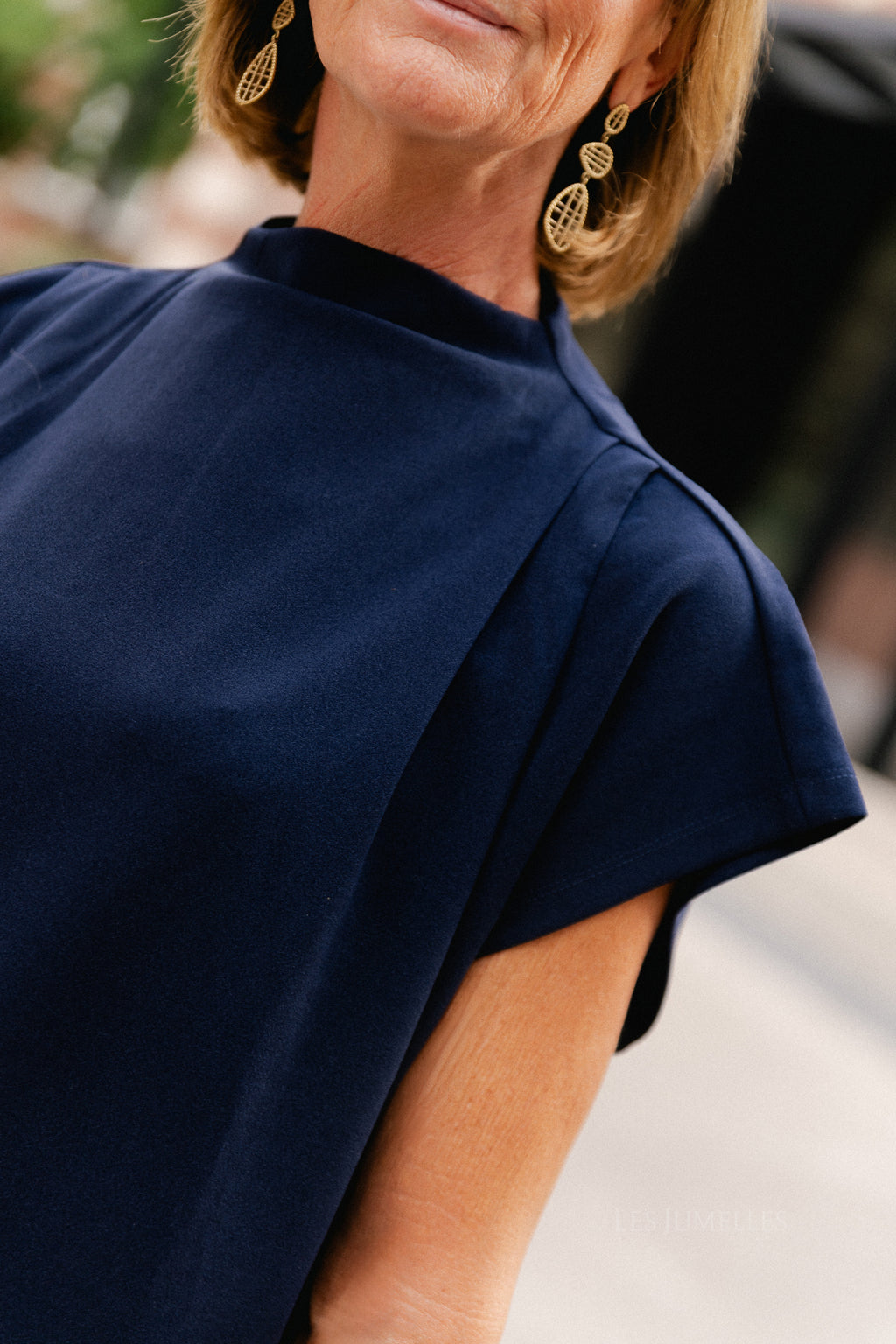 VIMerlano funnelneck SS top navy blazer