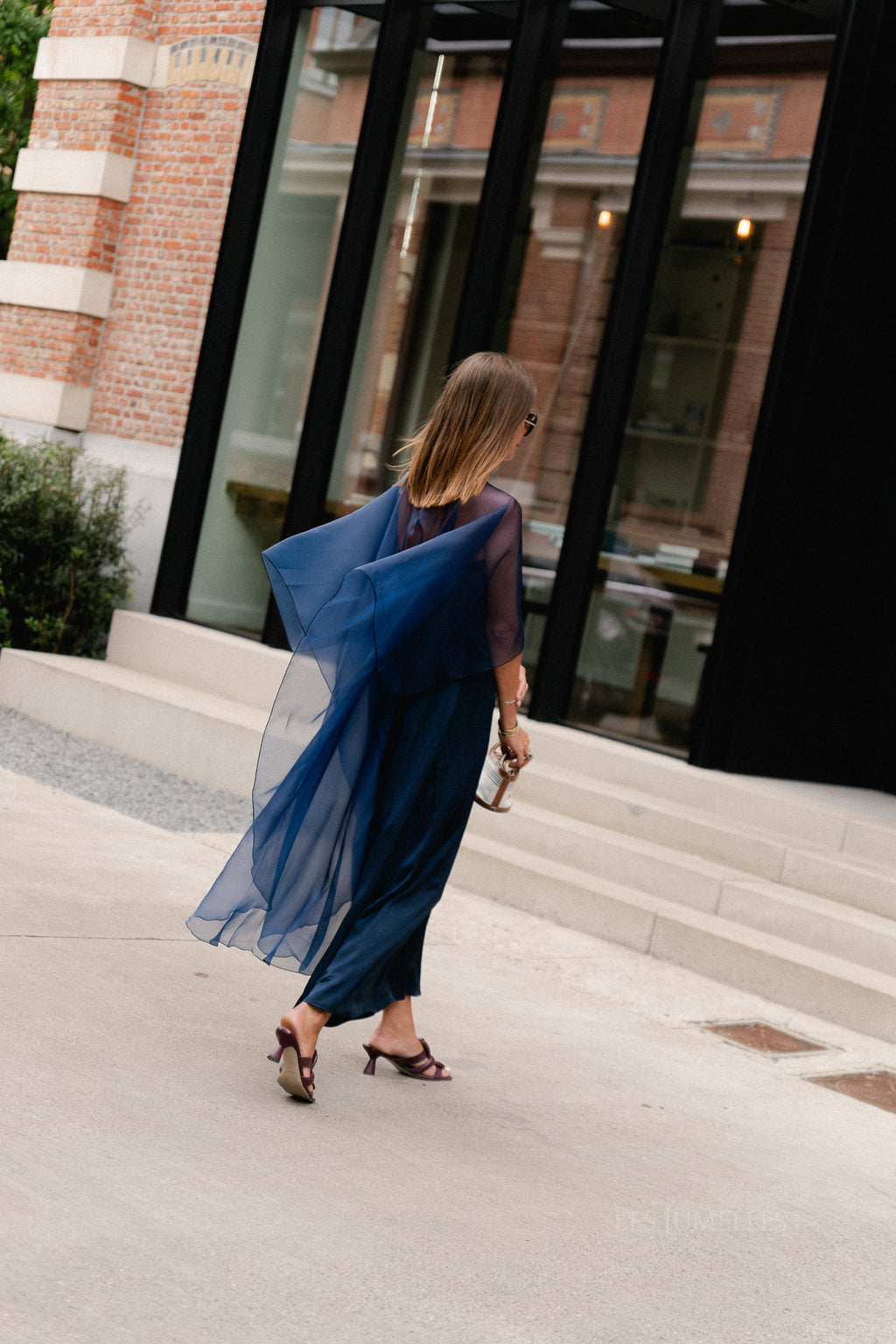 YASVima bandeau maxi dress - show navy blazer