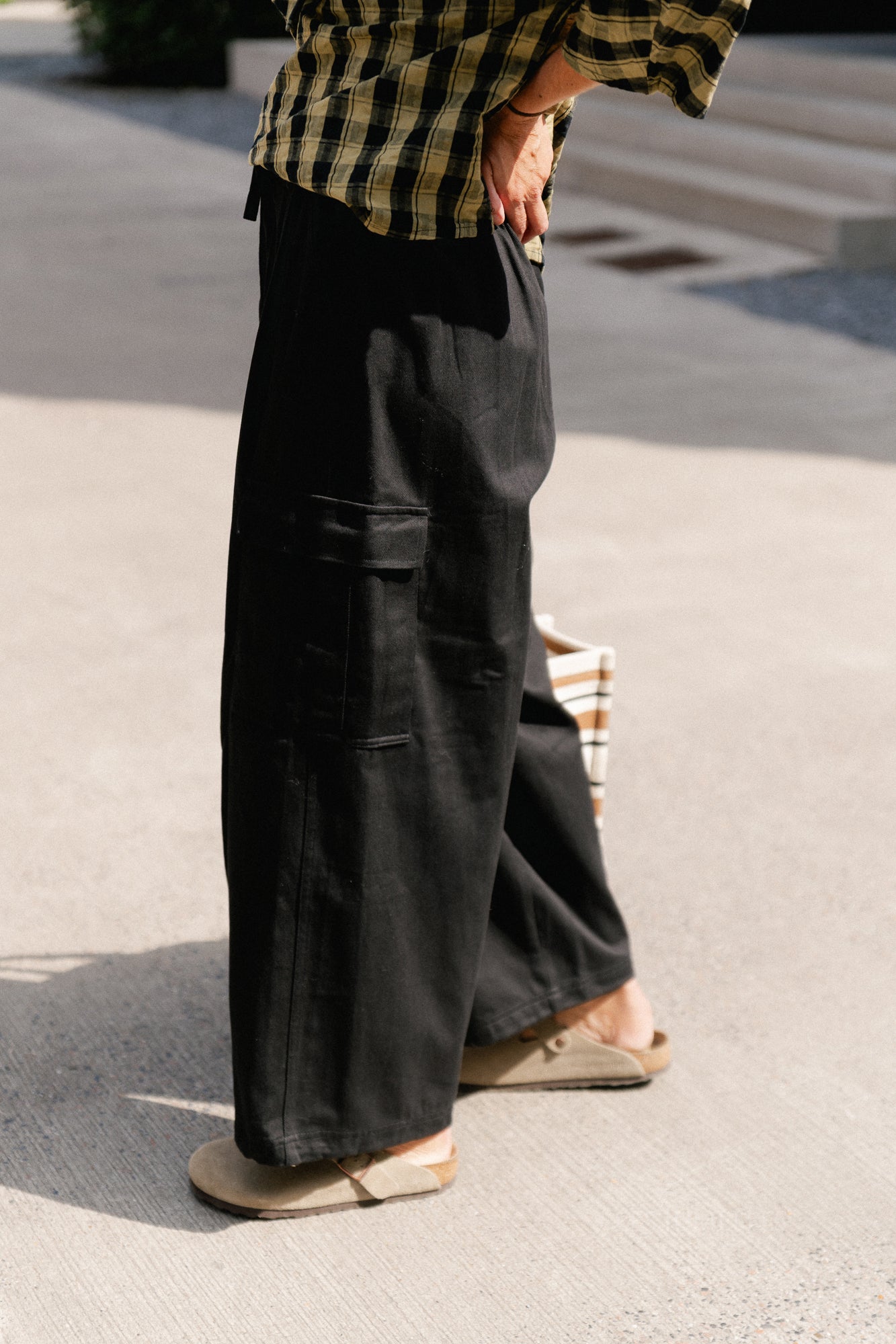 Isabelle cargo pants black
