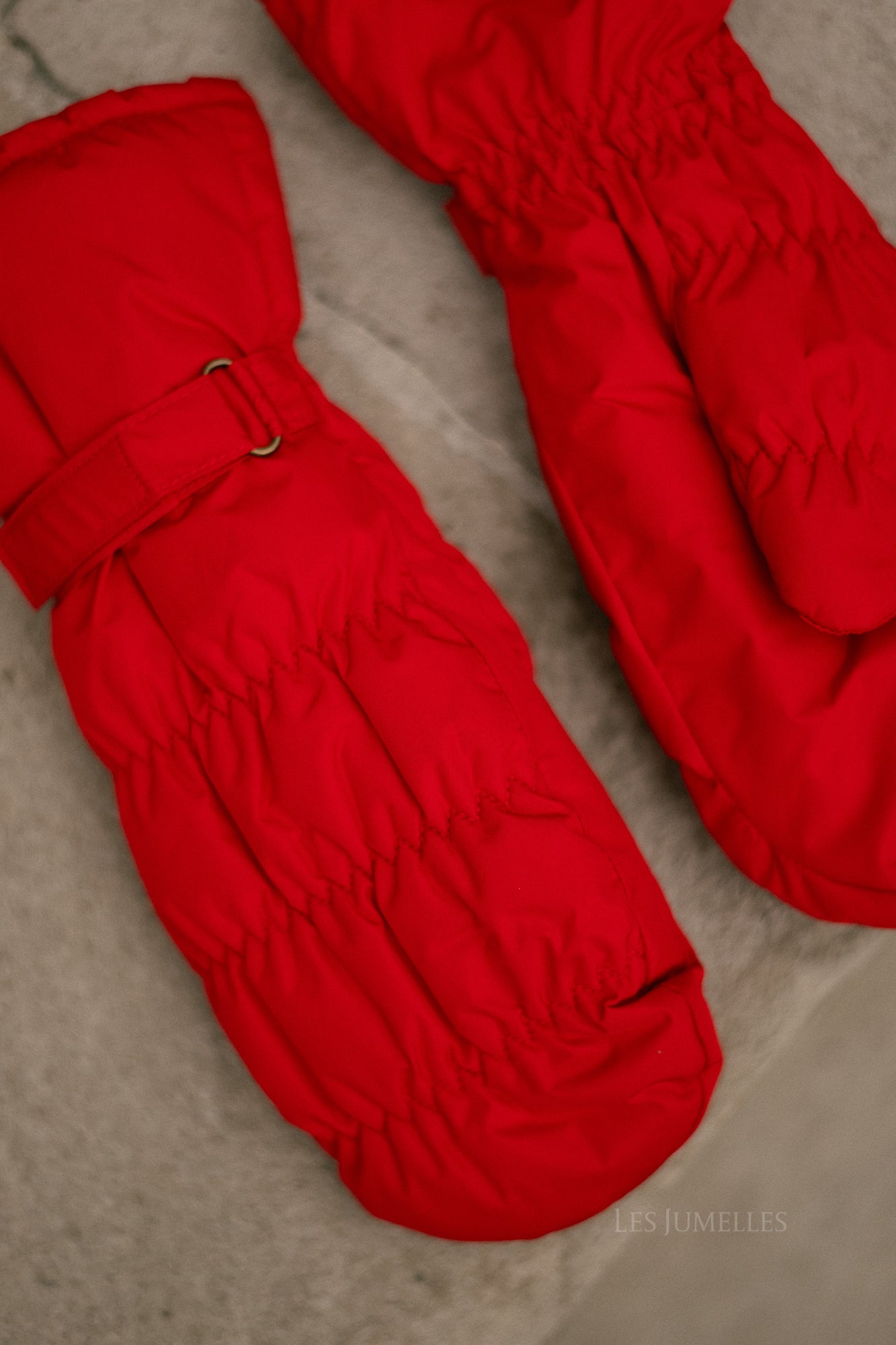 Padded Nylona mitten adrenaline red