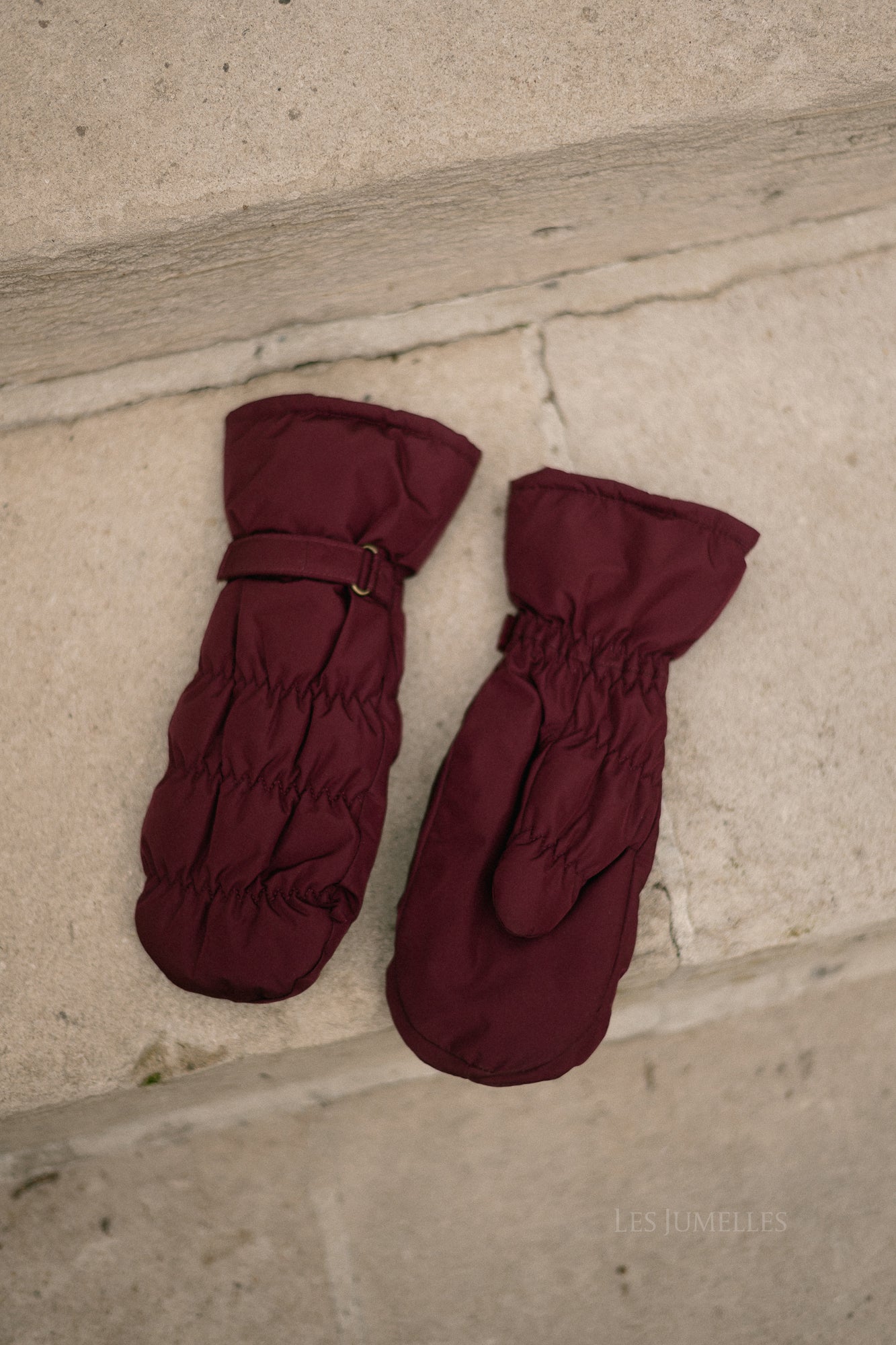 Padded Nylona mitten burgundy