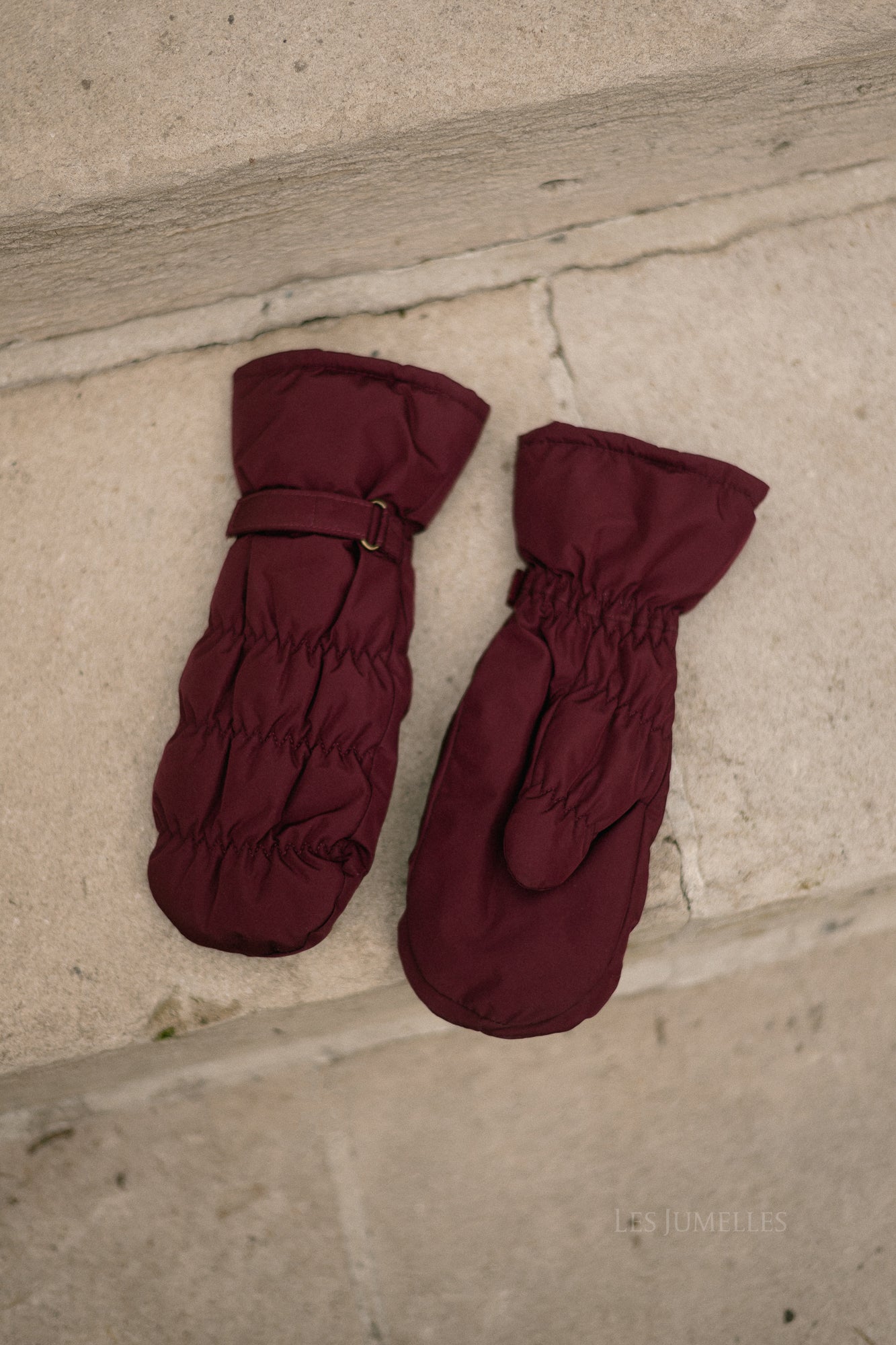 Padded Nylona mitten burgundy