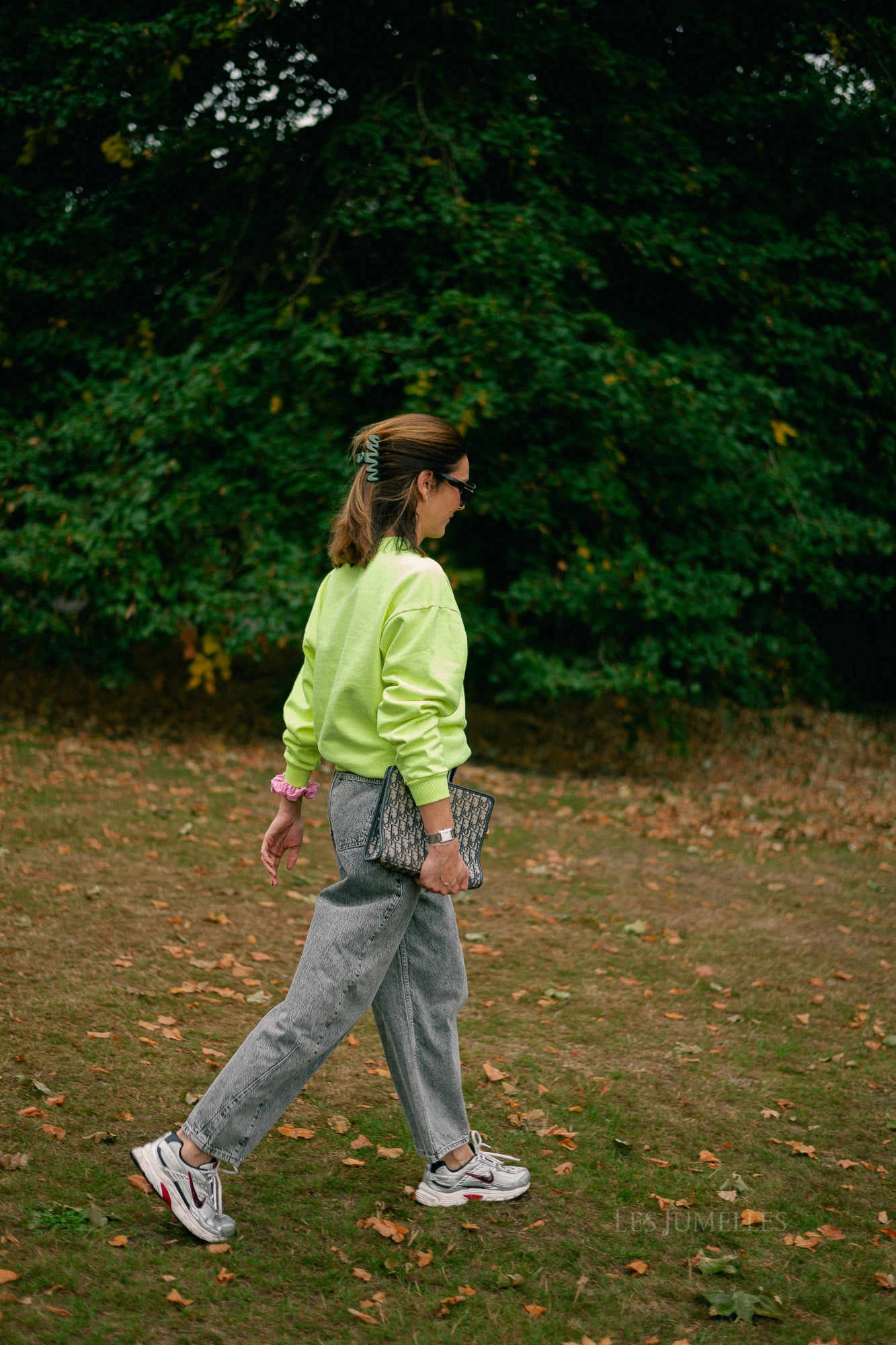 Basic worn out sweater yellow
