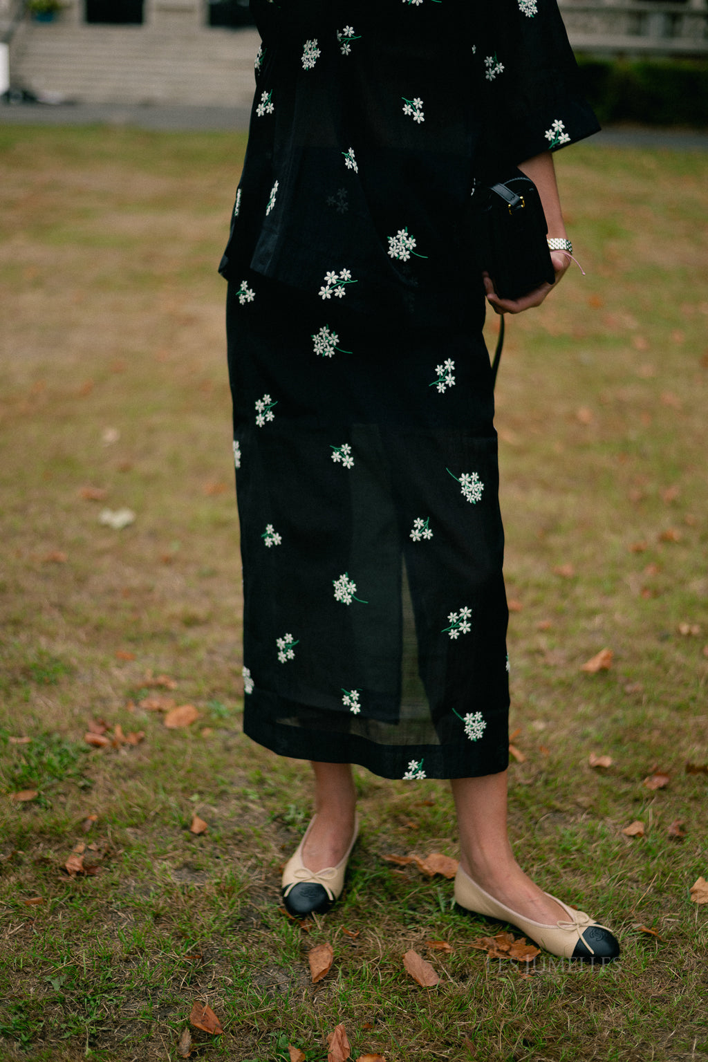 Angely skirt black & white embroidery