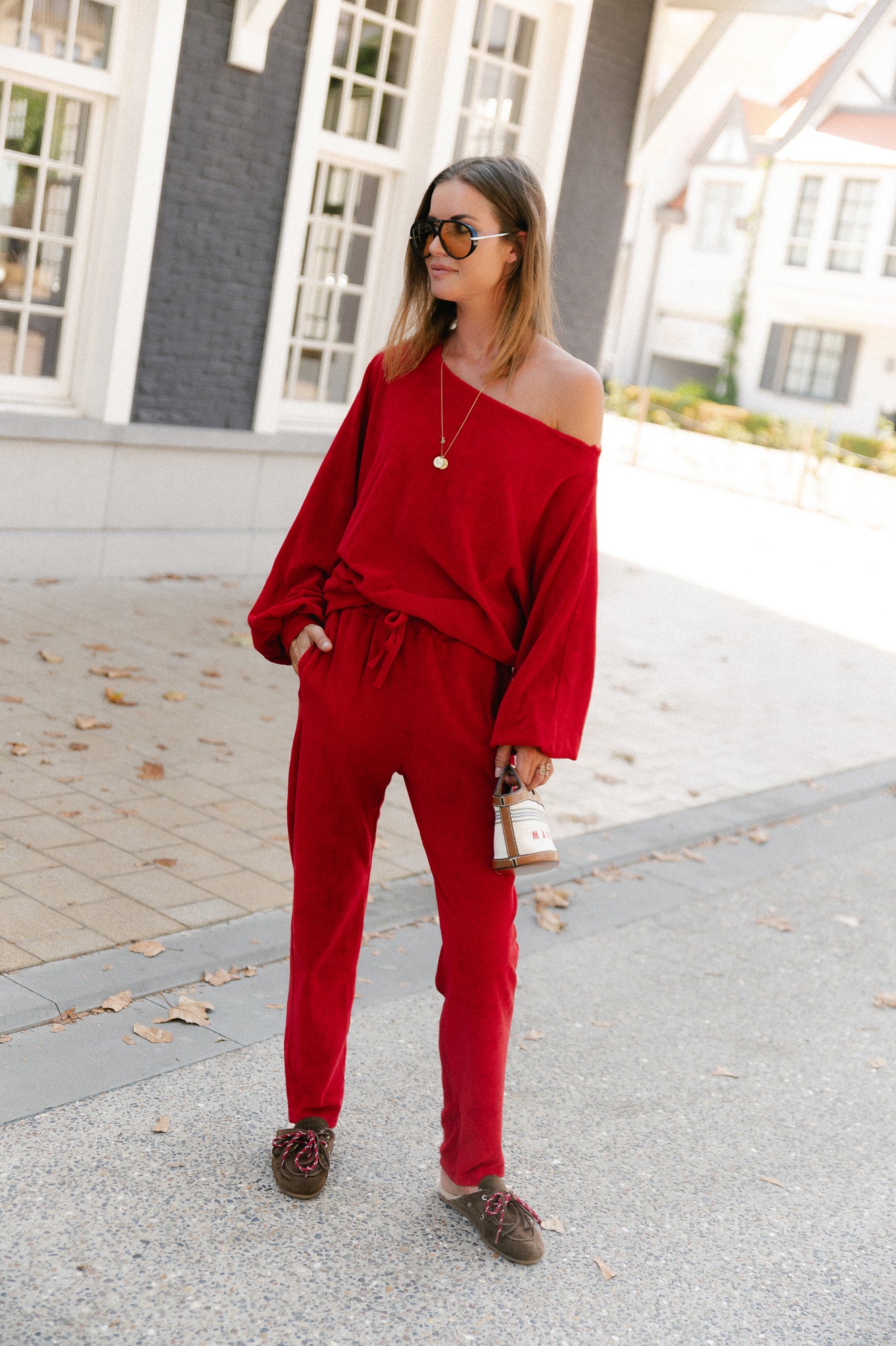 Gisele terry sweatpants red
