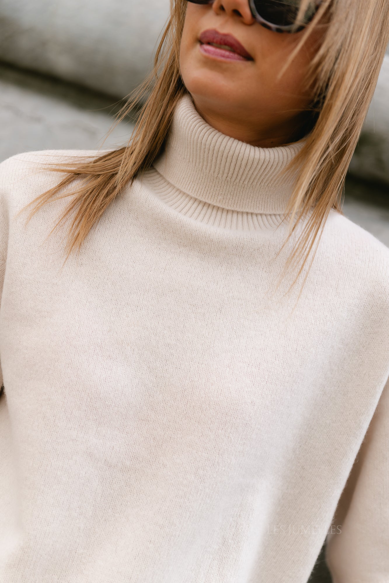 YASEmila 2/4 roll neck knit pullover sandshell