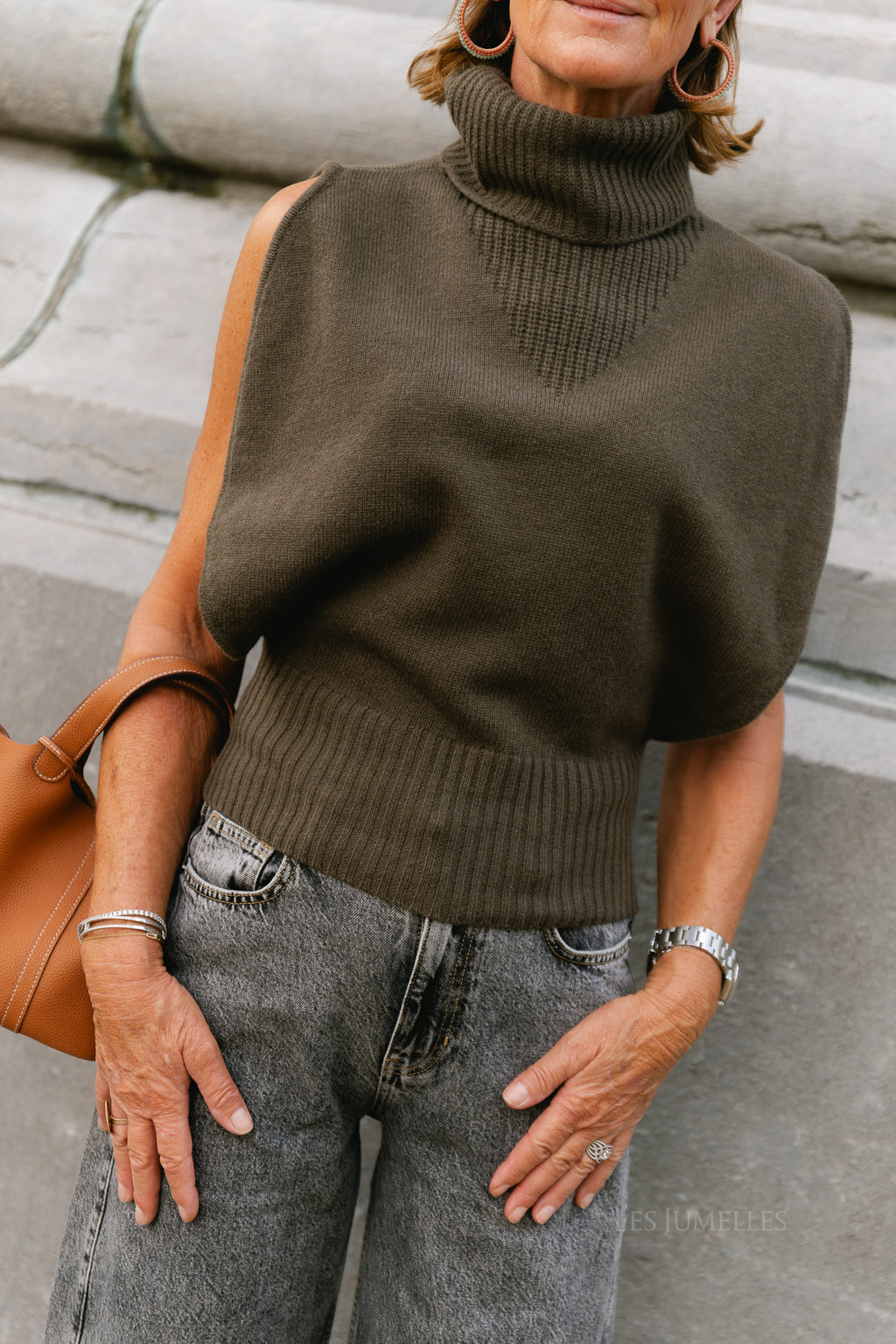 ROUCleo roll neck knit vest canteen
