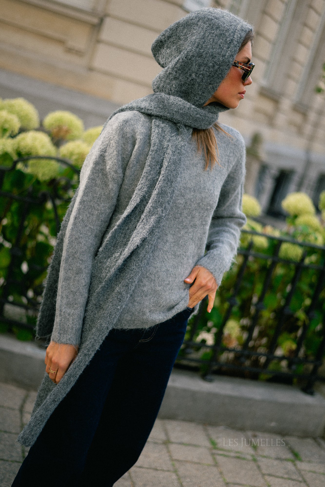 VIBennu funnelneck LS knit top medium gray melange