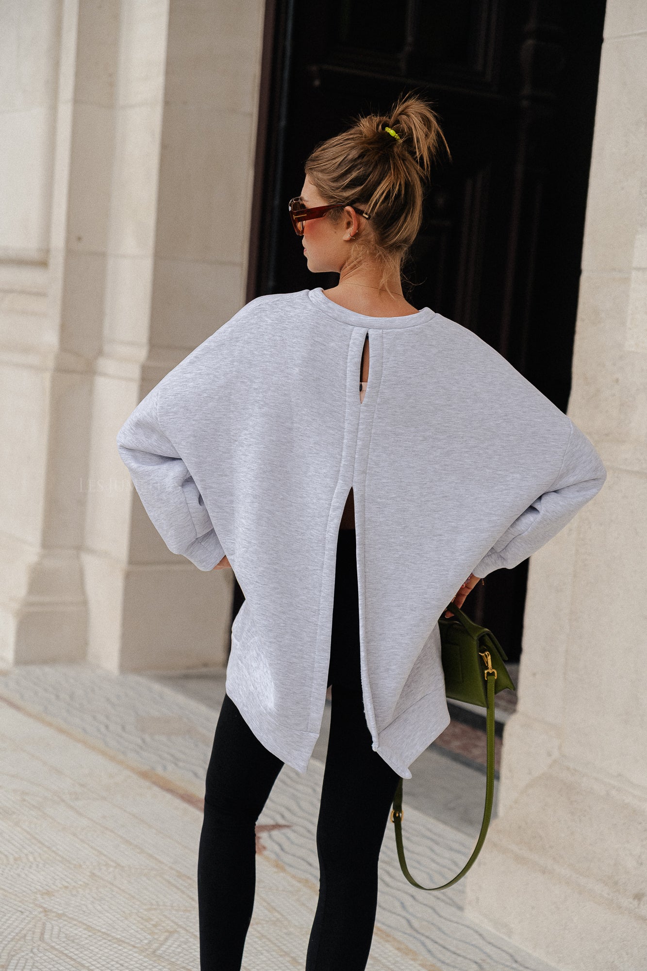 Pull Oti à dos ouvert gris clair