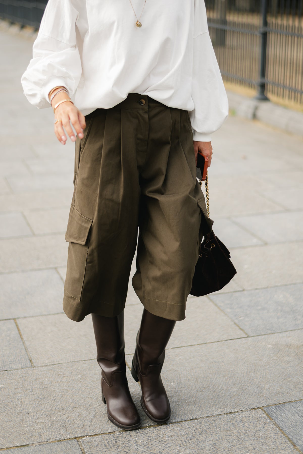 Callie cargo jorts khaki