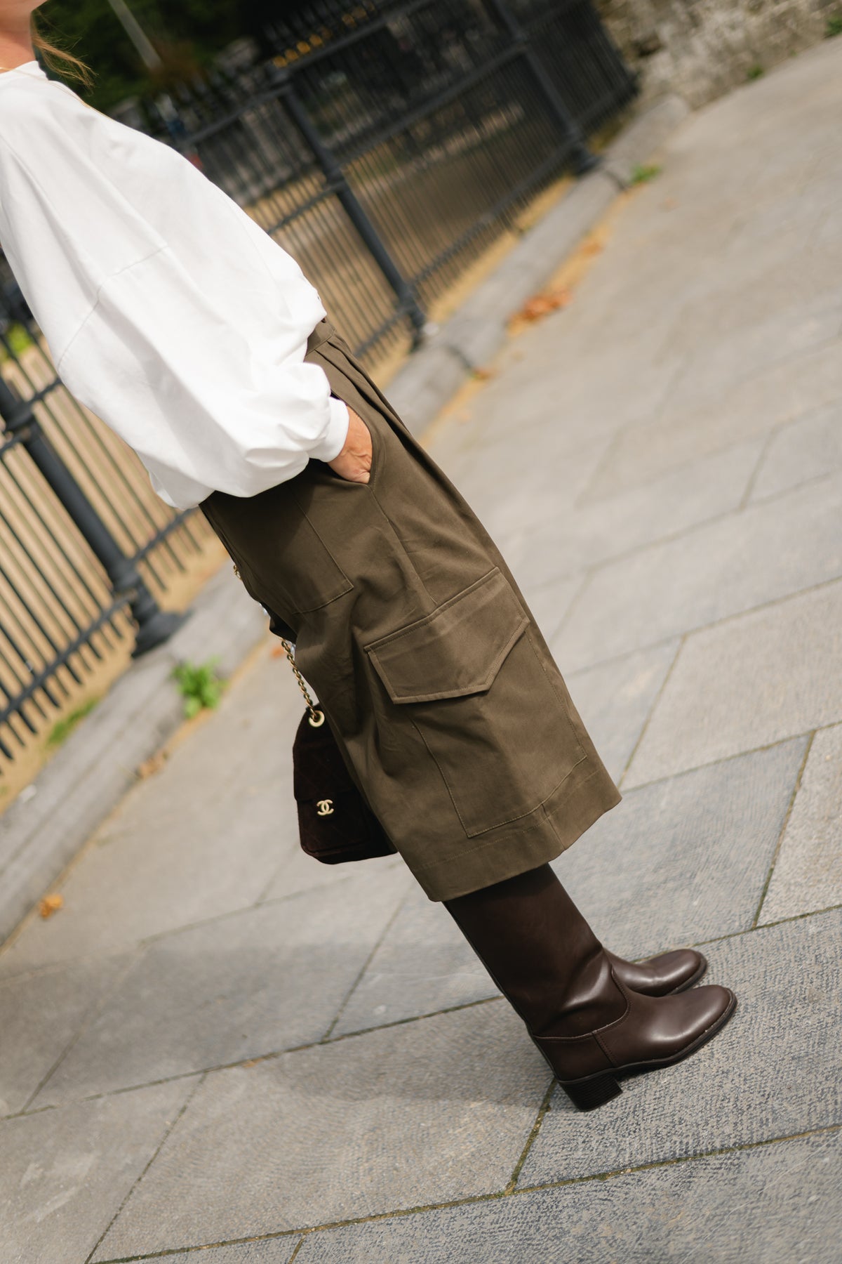Callie cargo jorts khaki