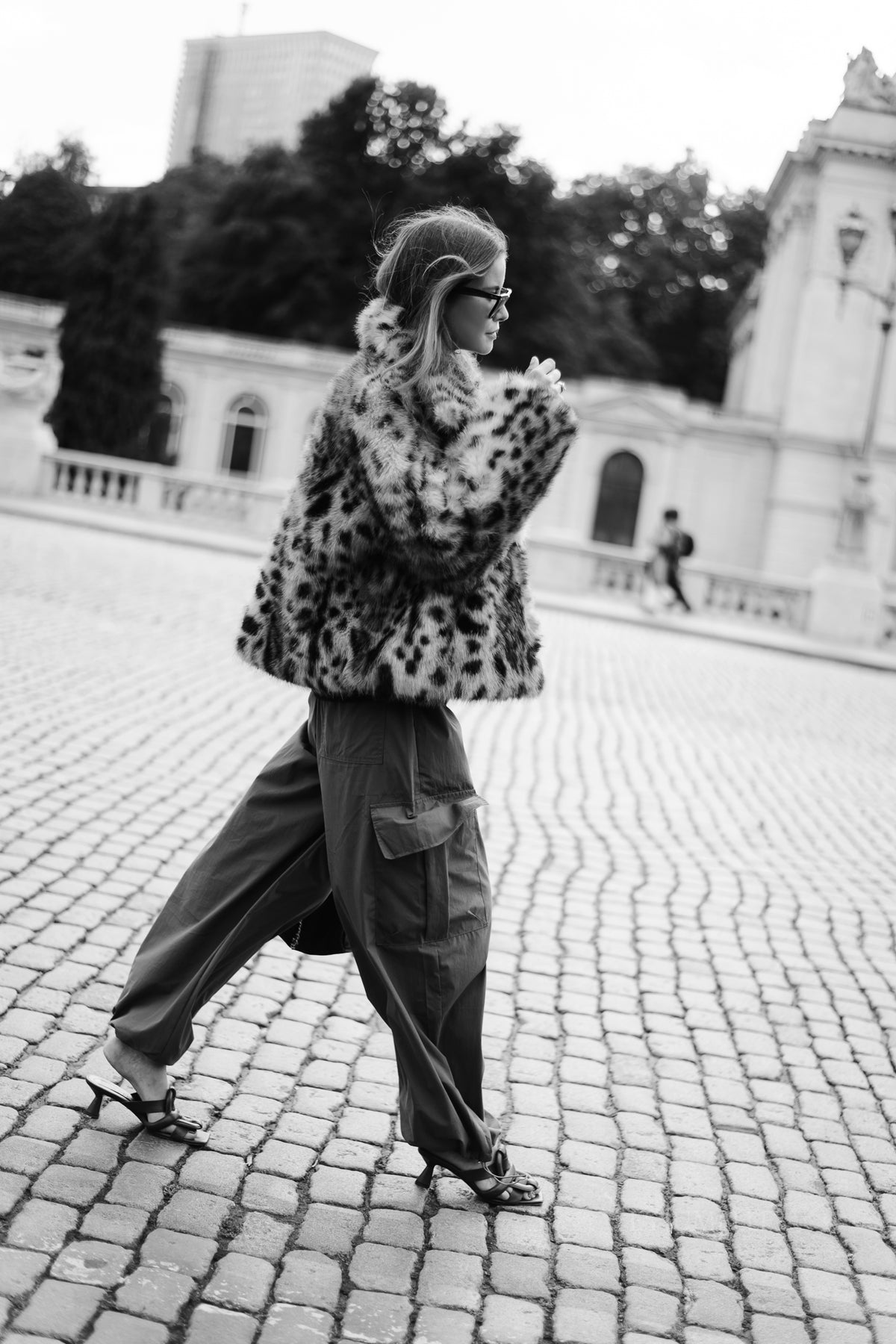 LarrieSW faux fur leopard jacket
