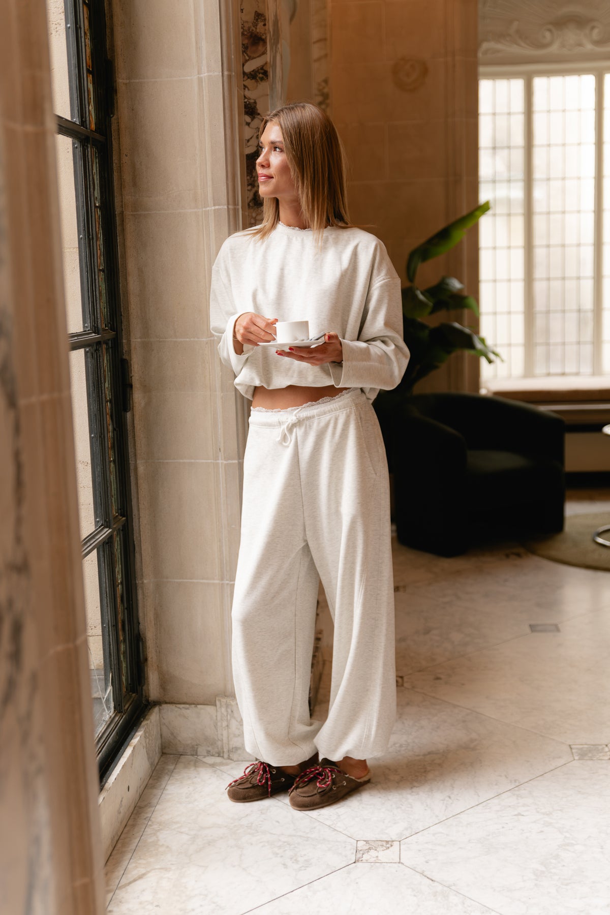 Everly lace trimmed sweatpants light grey melange