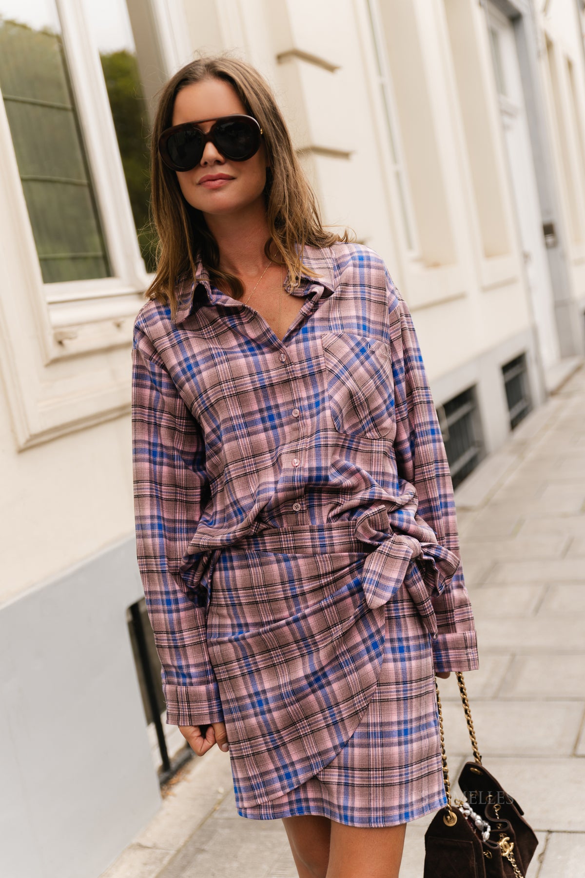 Kaia oversized check shirt royal blue/pink