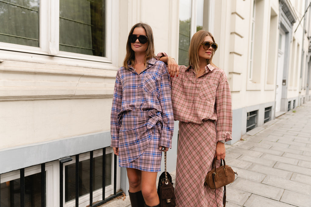 Kaia oversized check shirt royal blue/pink