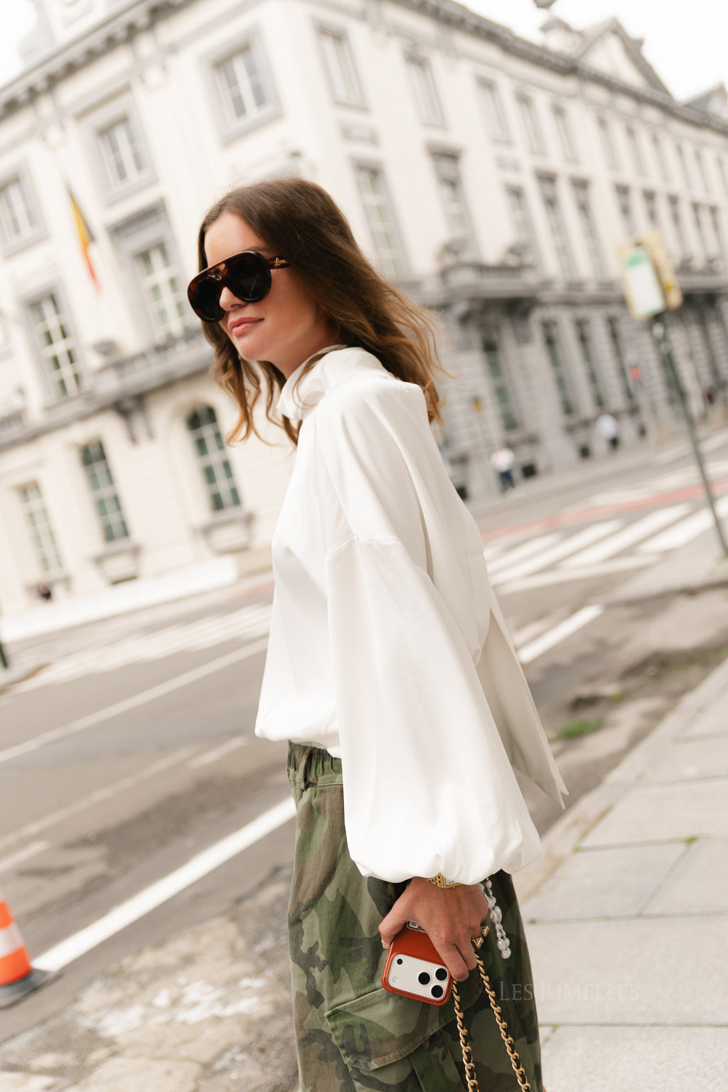 AmberSW satin blouse off white