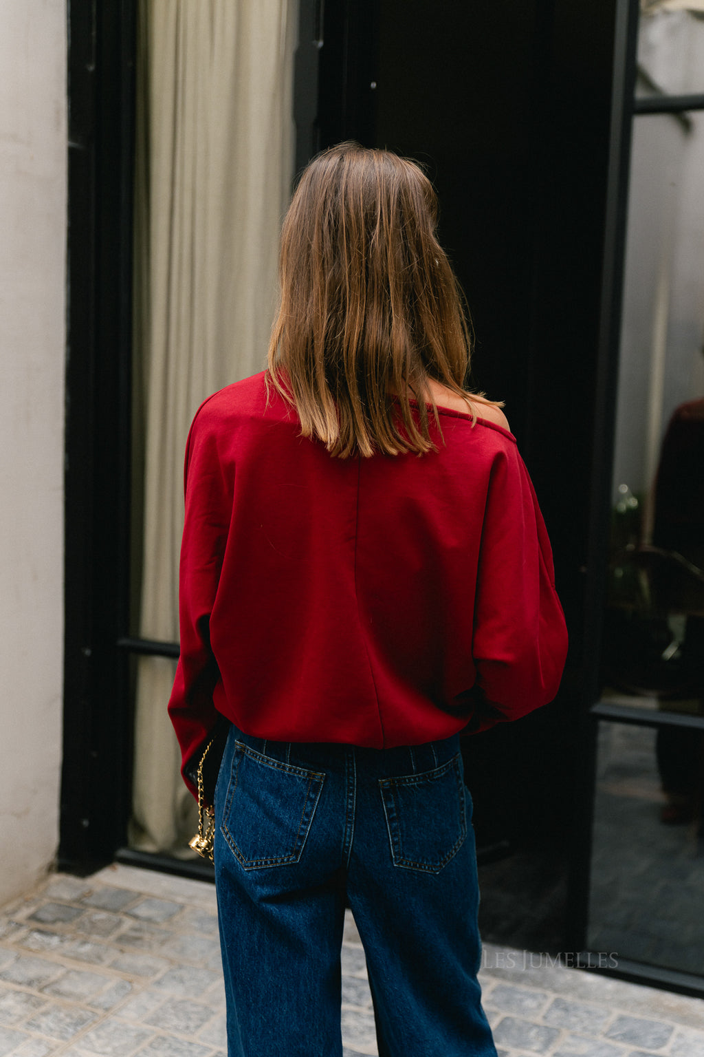 Ava LS open shoulder sweatshirt red dahlia