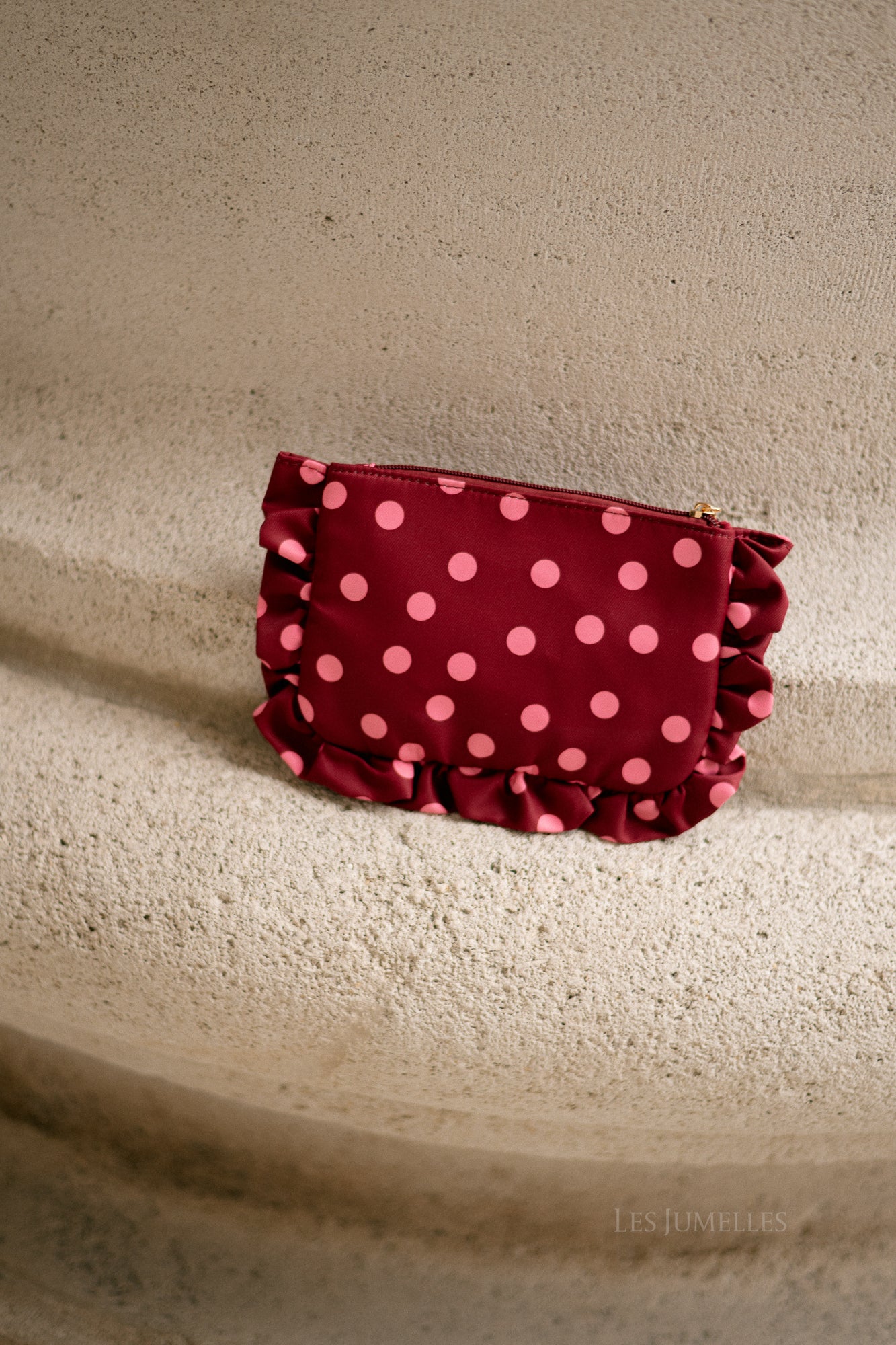 Ruffled make-up bag burgundy/pink polkadots