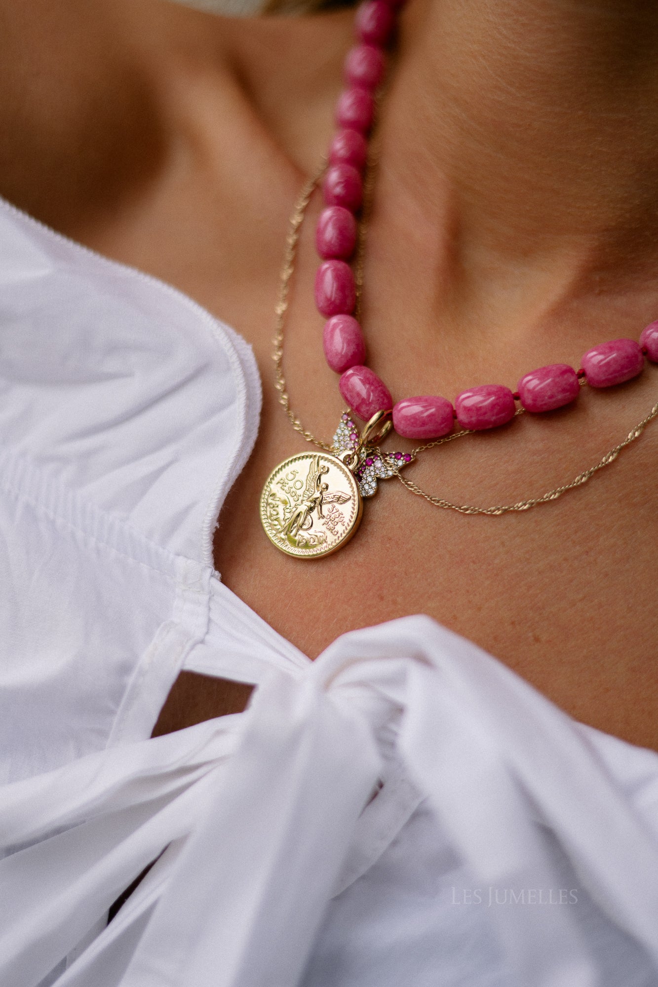 Big coin pendant gold