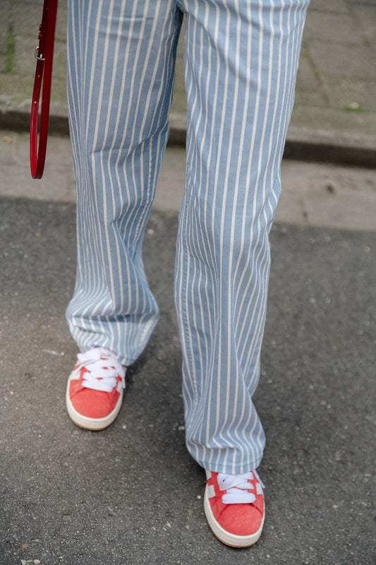 Les Jumelles Jean en denim YASLeonora HW bleu kentucky/blanc étoilé