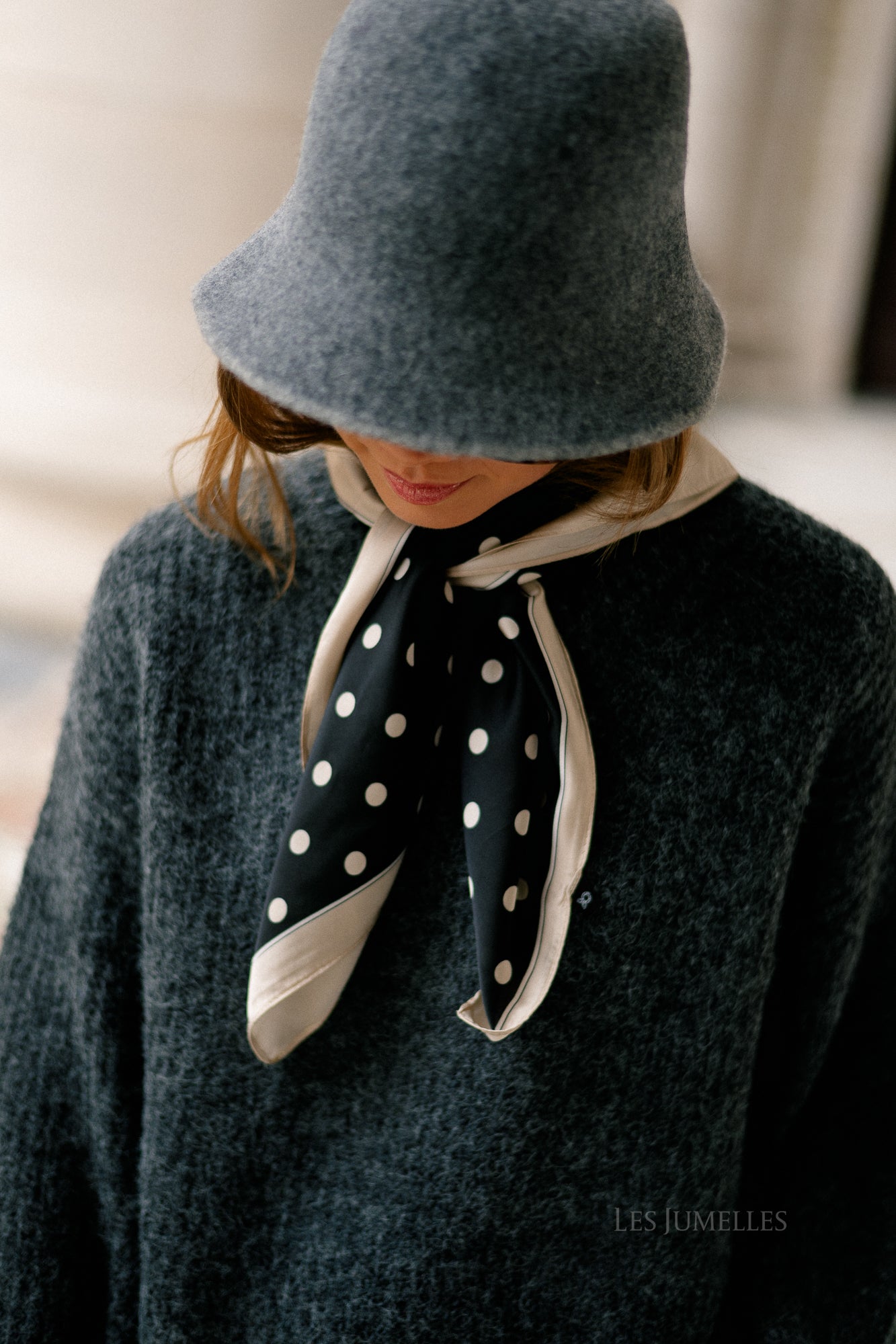 Polka dot scarf black