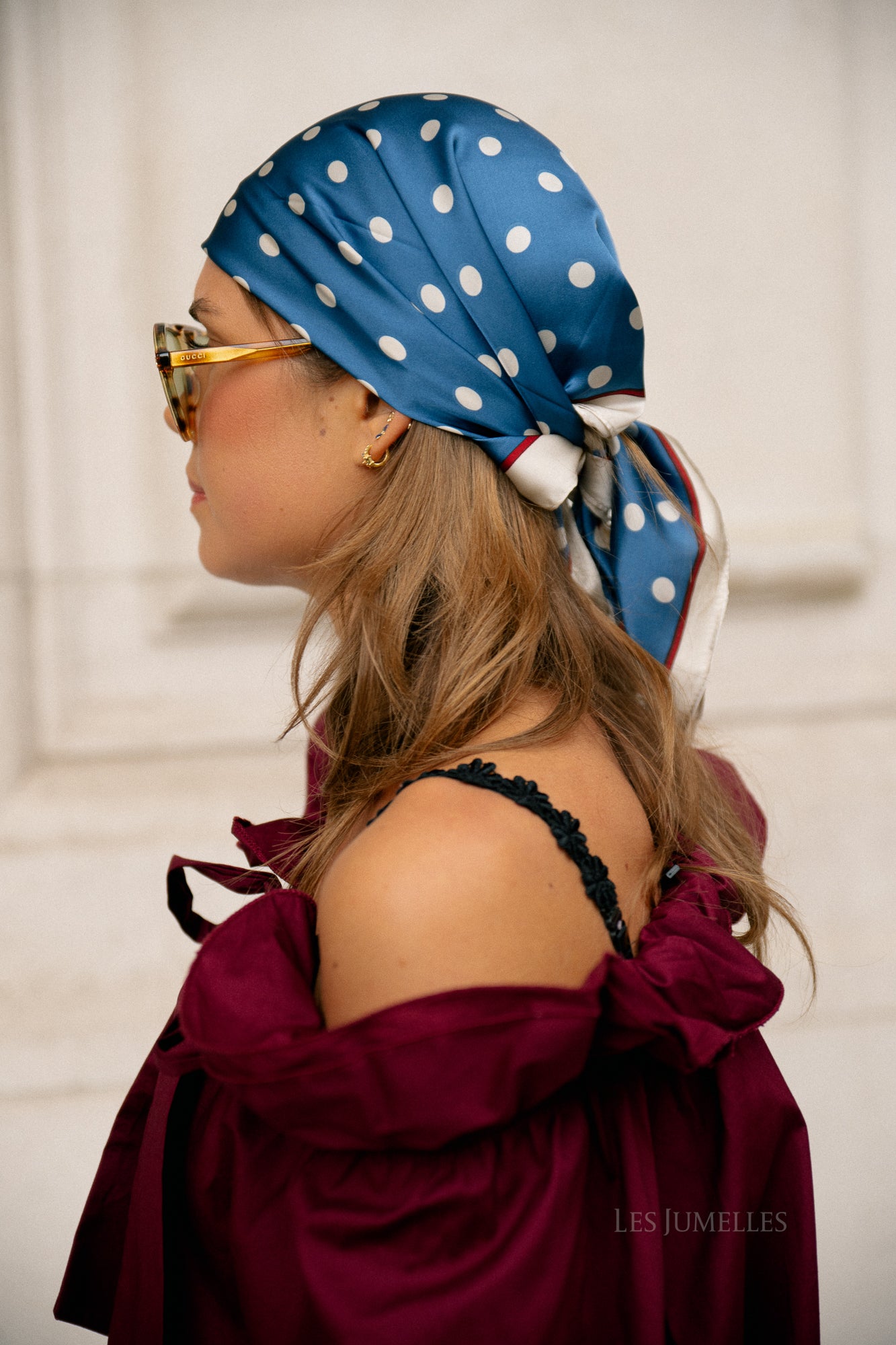 Polka dot scarf navy/ecru