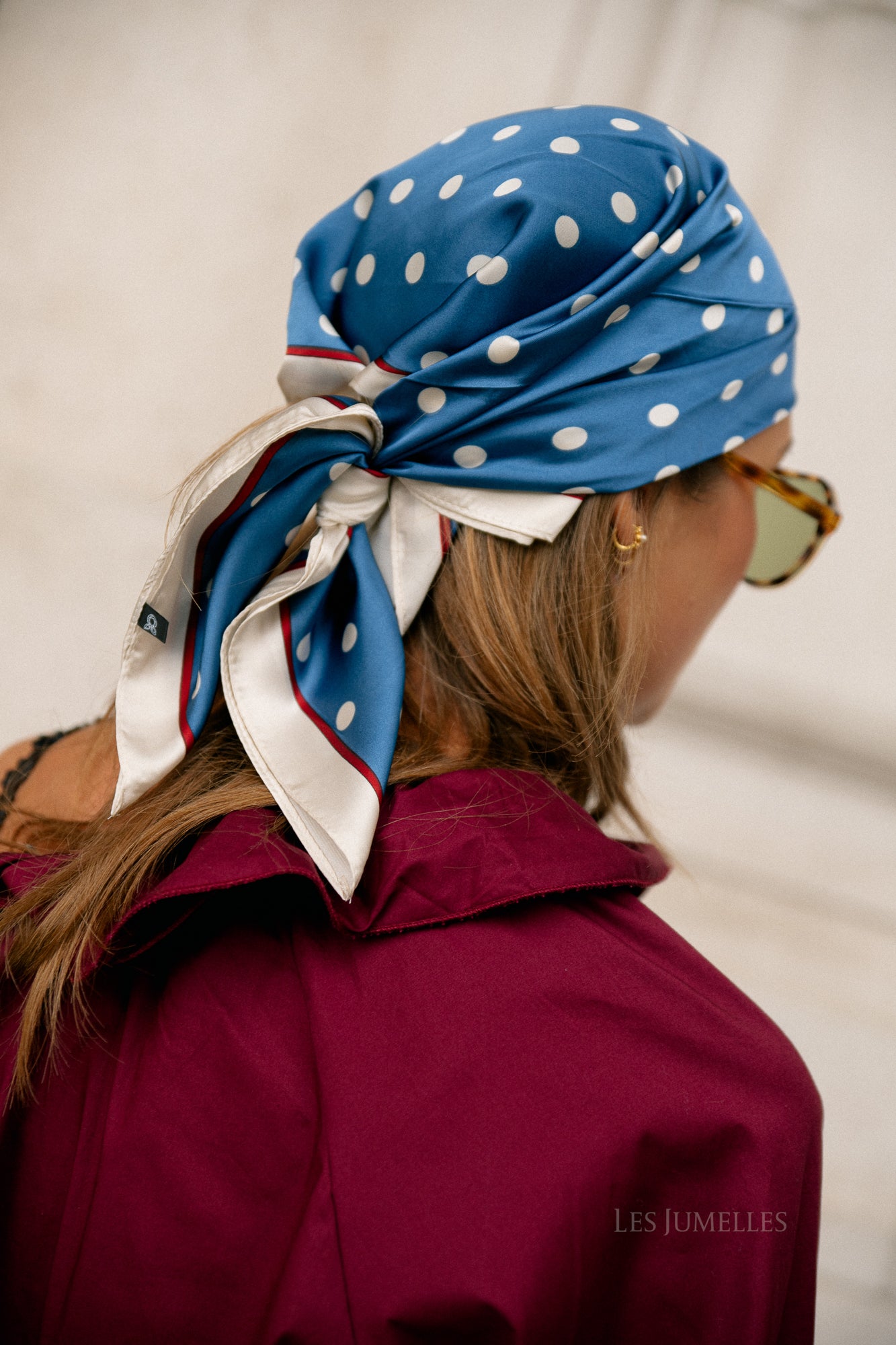 Polka dot scarf navy/ecru