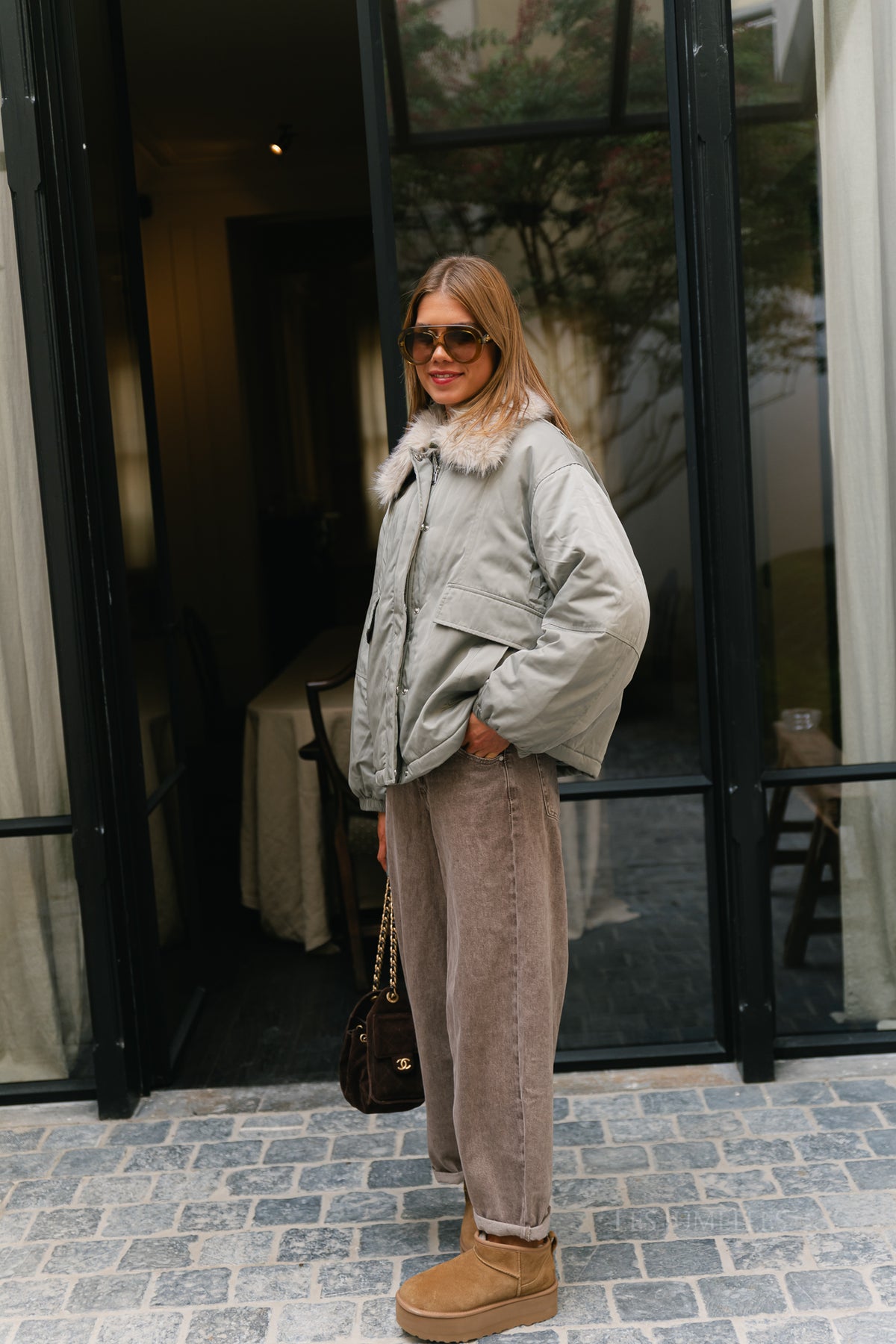 Doriana jacket shadow