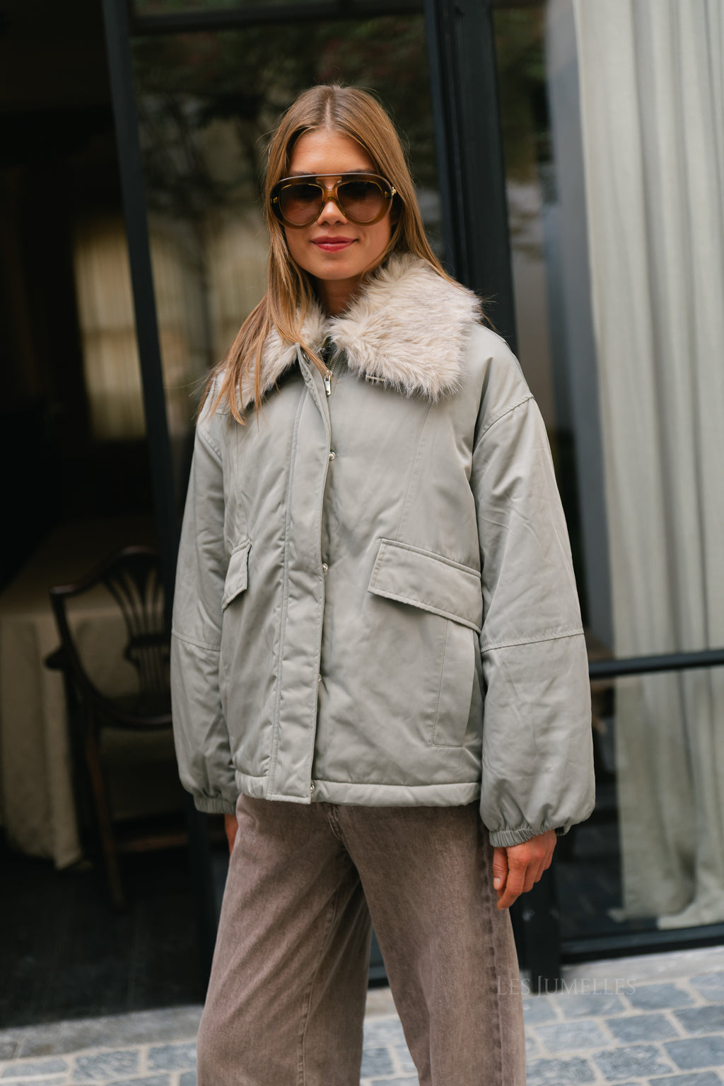 Doriana jacket shadow