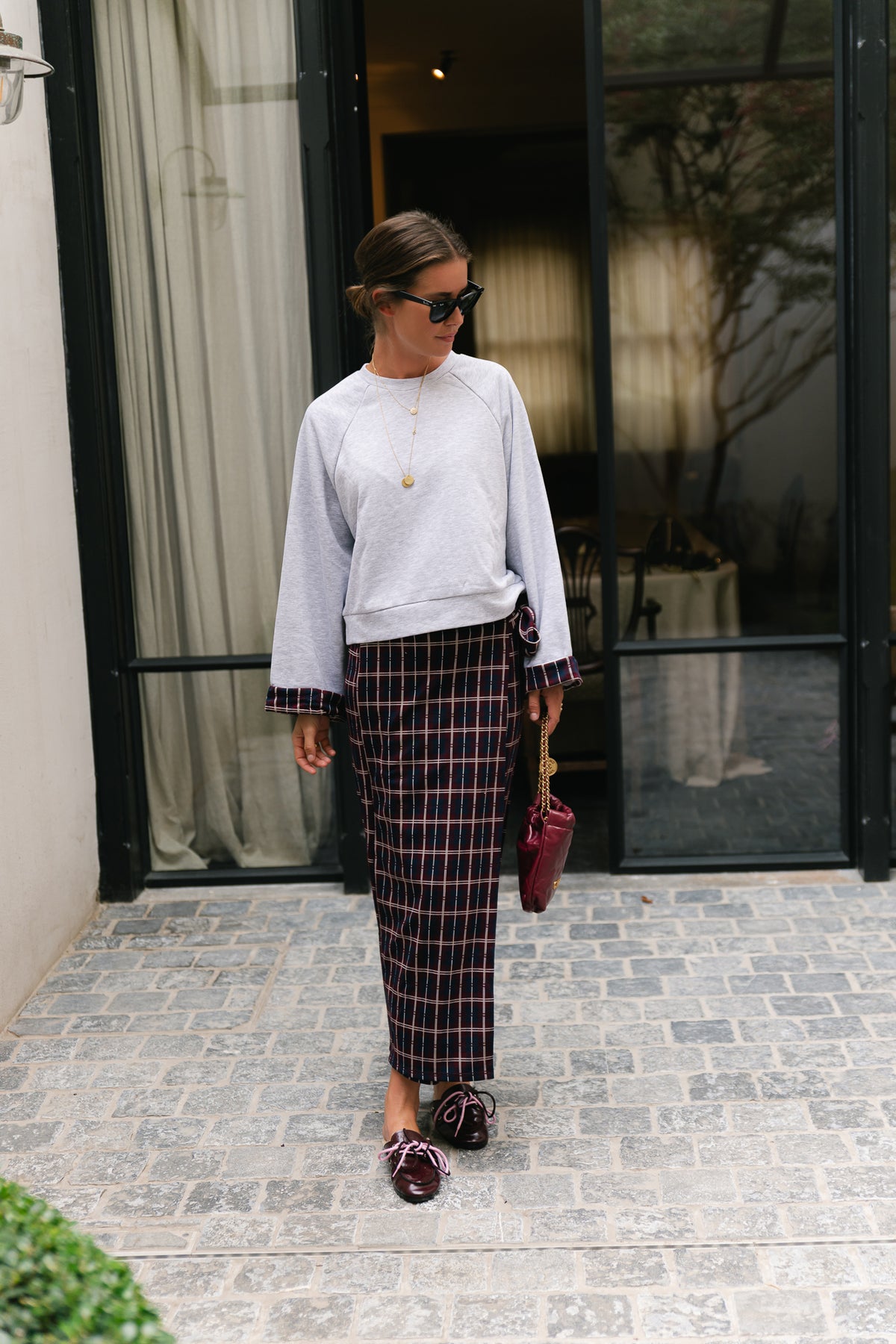 VIRelle checked long skirt navy blazer