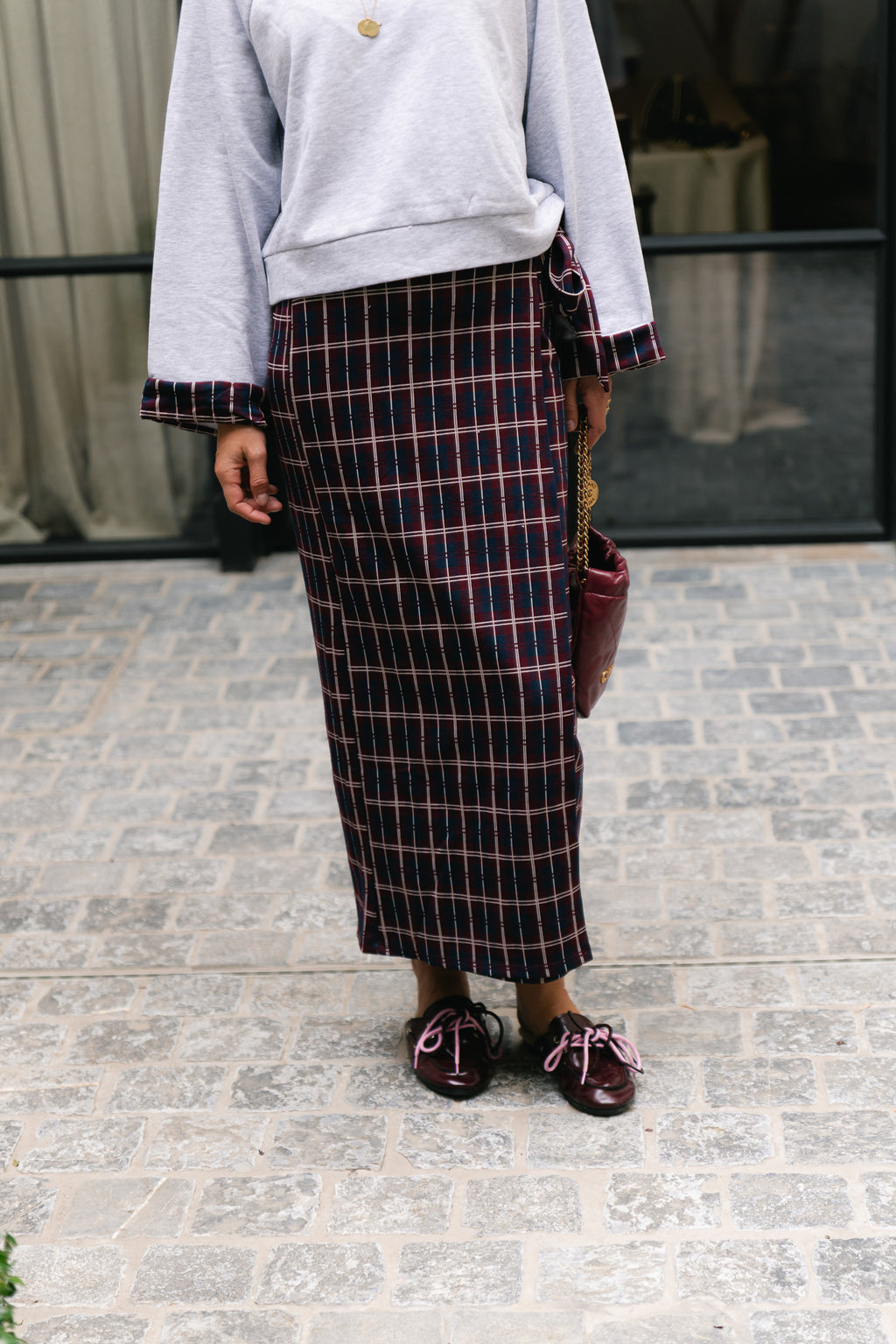 VIRelle checked long skirt navy blazer