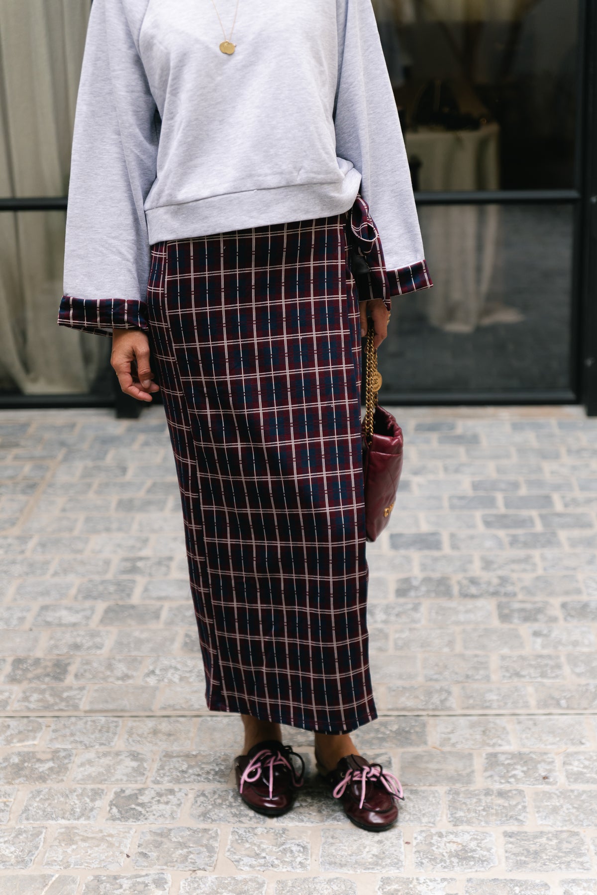 VIRelle checked long skirt navy blazer